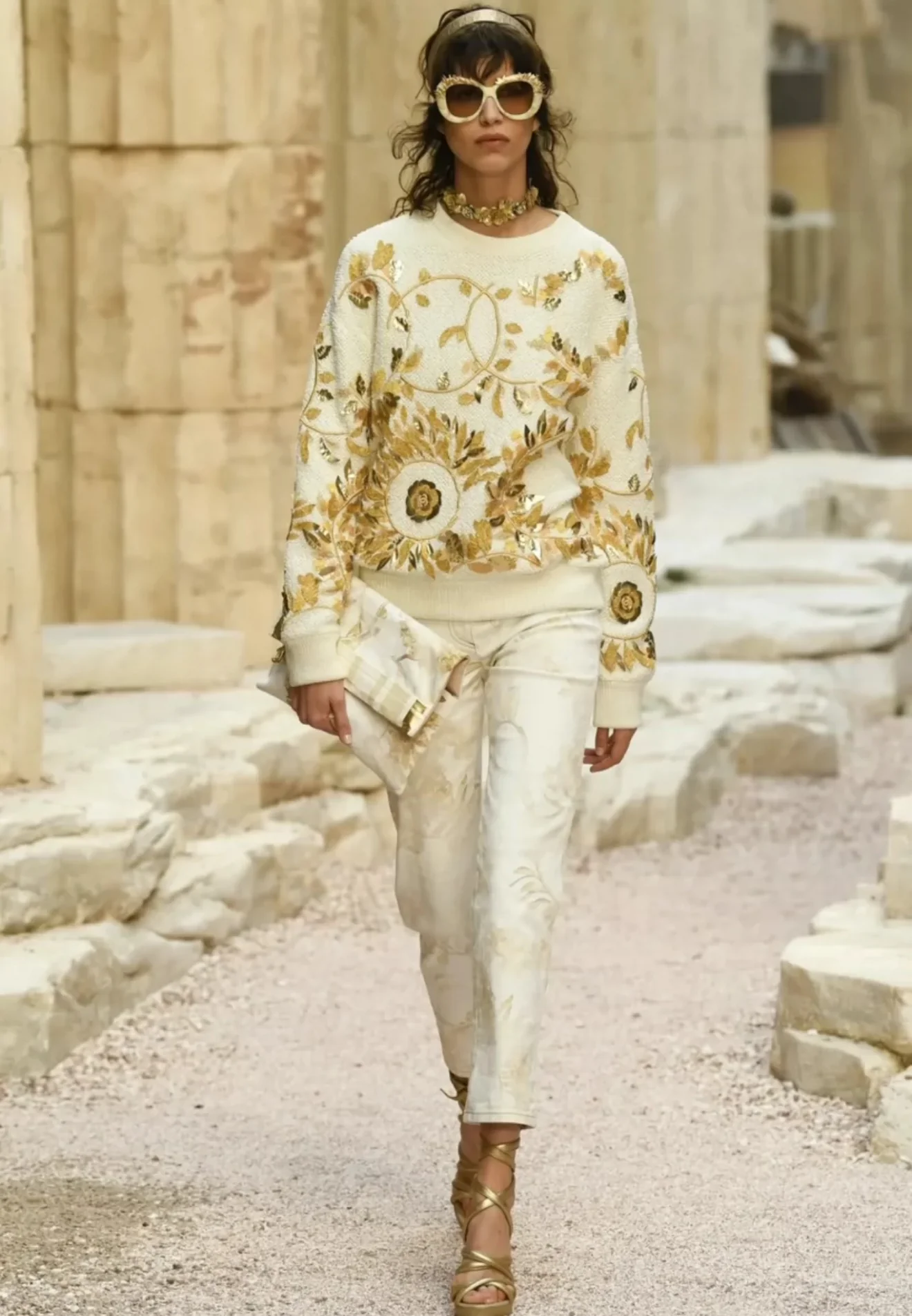 Chanel 18C Greek series white washed distressed printed jeans - Image 6