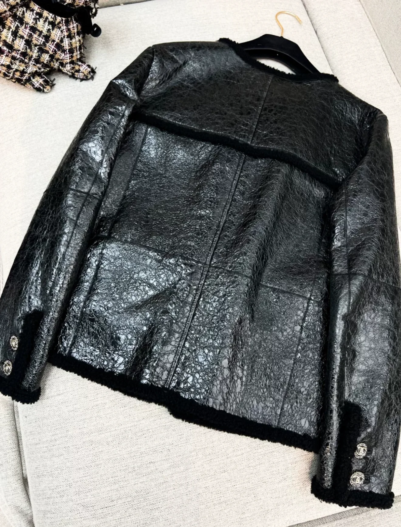 Chanel 18K Black Shearling Lambskin Jacket - Image 6