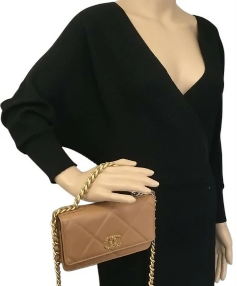 Chanel 19 Caramel Lambskin 21P Wallet On Chain WOC Mixed Metal Hardware - Image 6