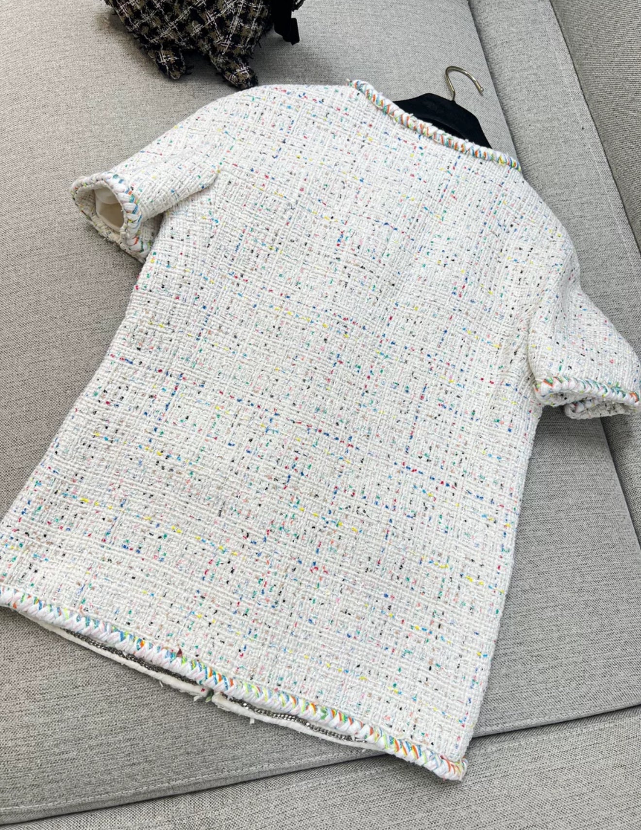 Chanel 19 ecru tweed jacket - Image 5