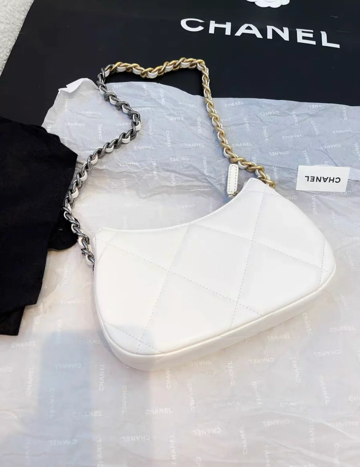 Chanel 19 Hobo Bag White Aged Calfskin Brushed Gold Hardware - Image 6