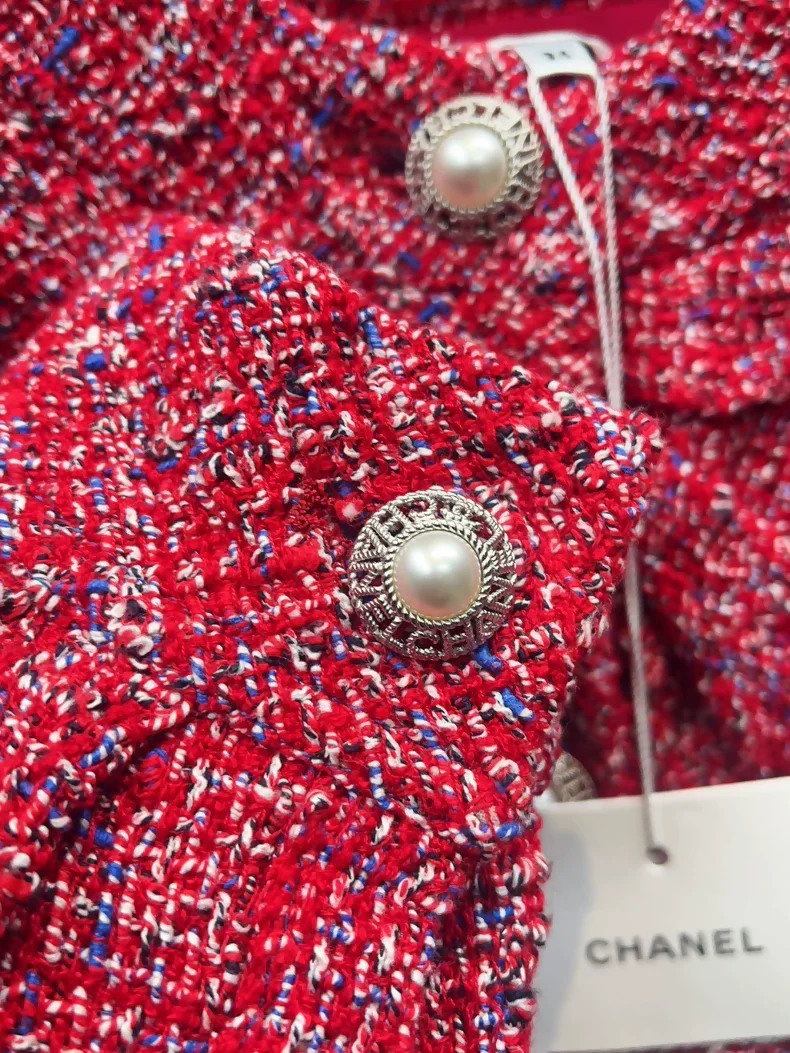 Chanel 19 red tweed jacket - Image 3