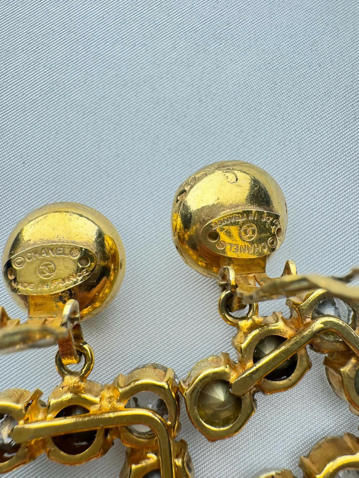 Chanel 1980s Vintage Runway Vintage Gold and Clear Crystals No. 5 Earrings - Image 5