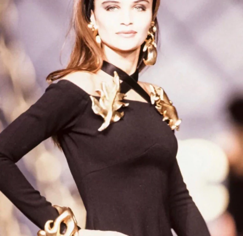 Chanel 1986 Oversized Leaf Brooch - Image 3