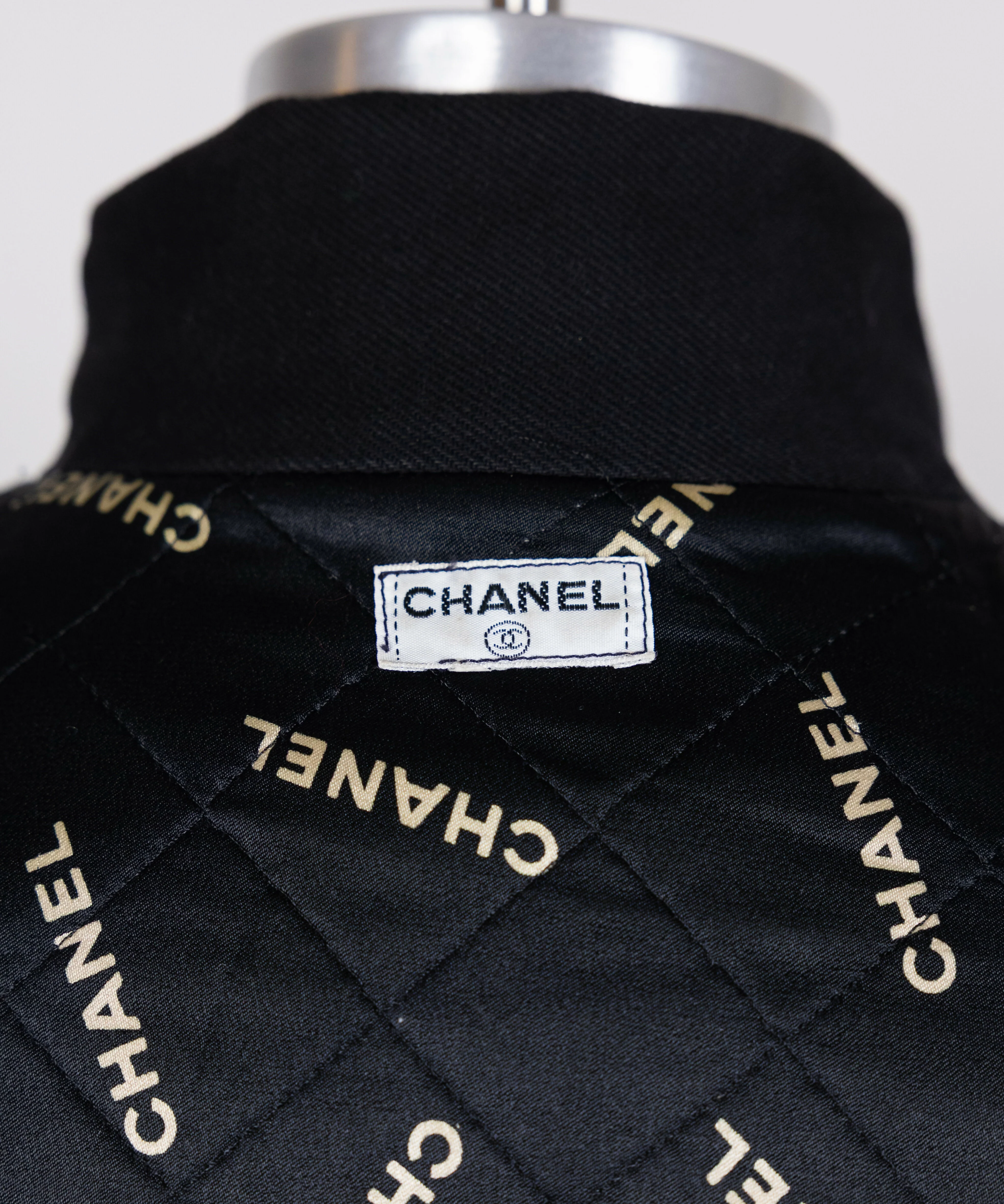 Chanel 1990s Vintage Black Denim Jacket - Image 10