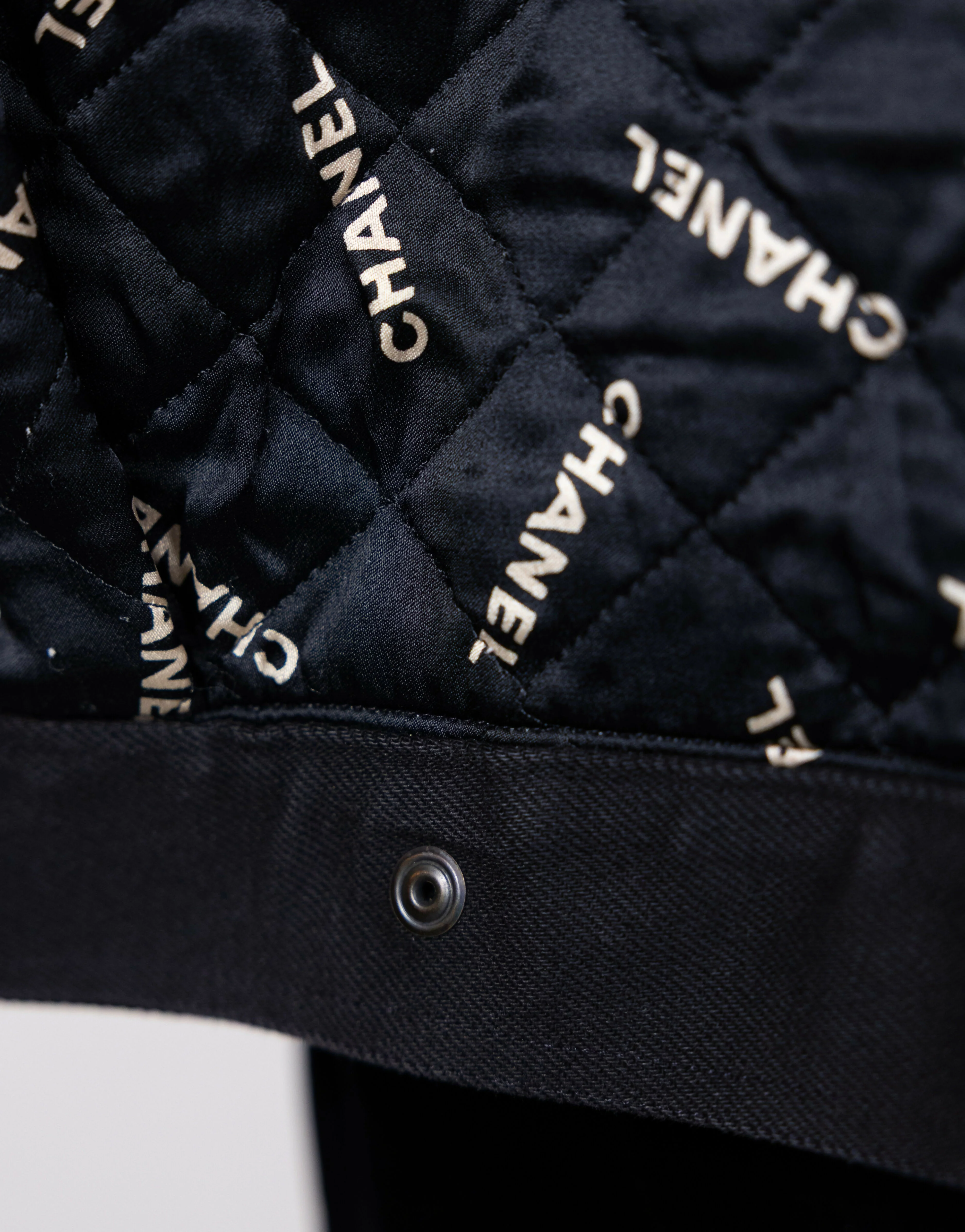 Chanel 1990s Vintage Black Denim Jacket - Image 11