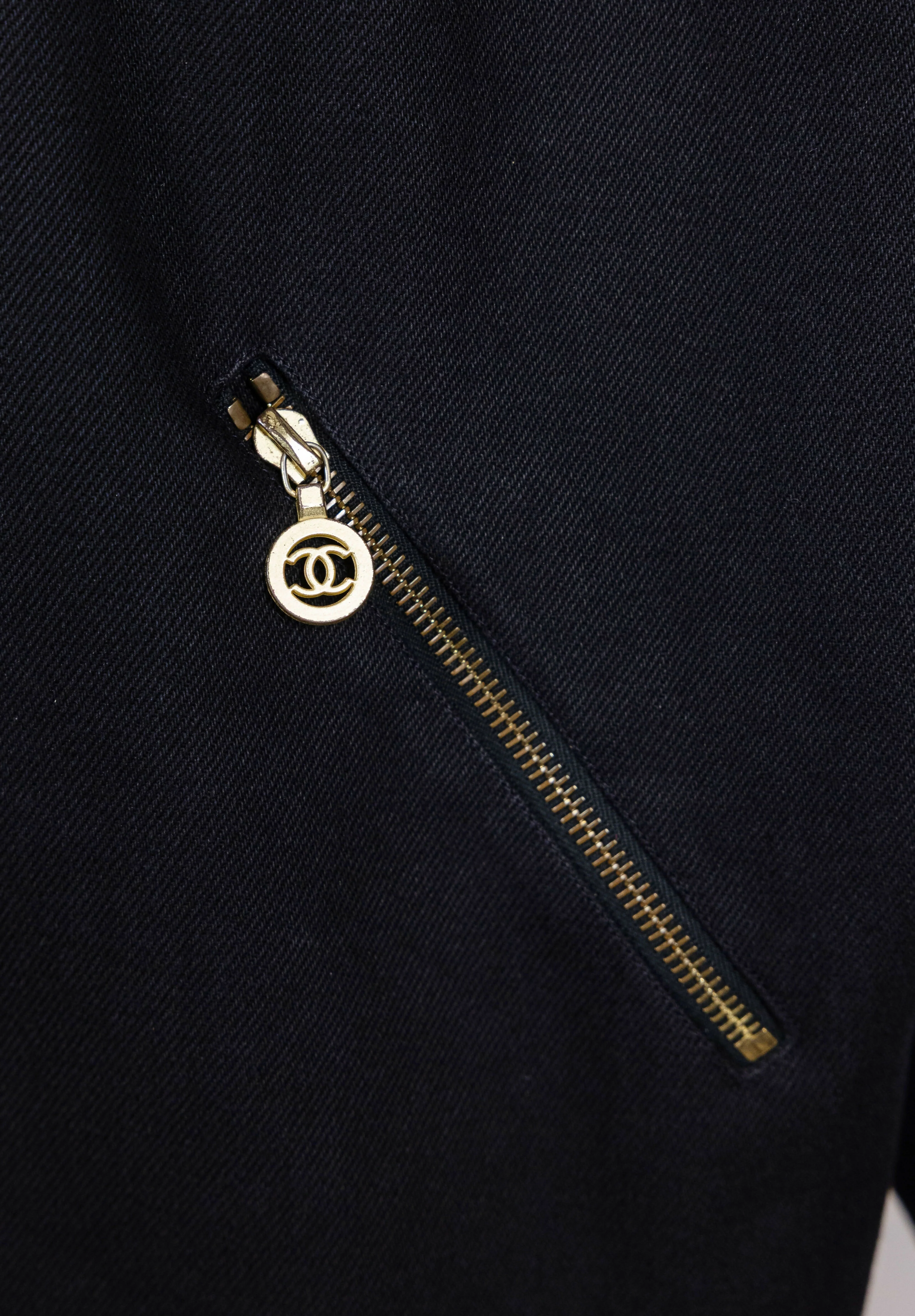 Chanel 1990s Vintage Black Denim Jacket - Image 5