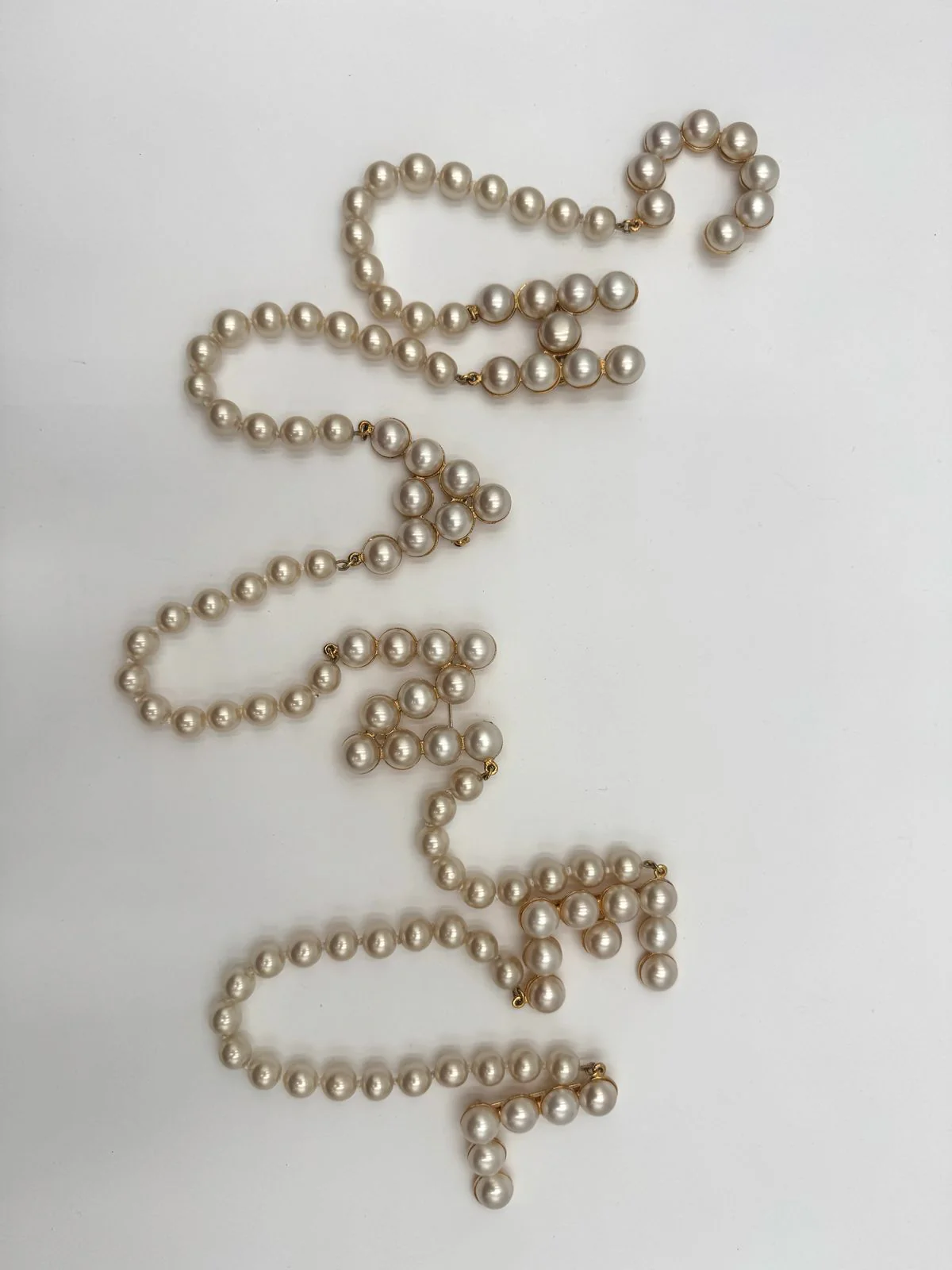 Chanel 1991 pearl letter brooch - Rare - Image 7
