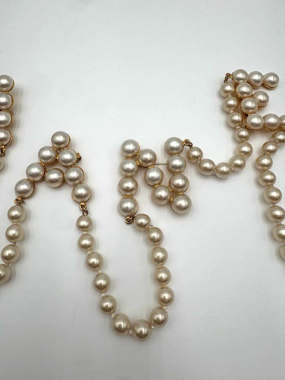 Chanel 1991 pearl letter brooch - Rare - Image 8