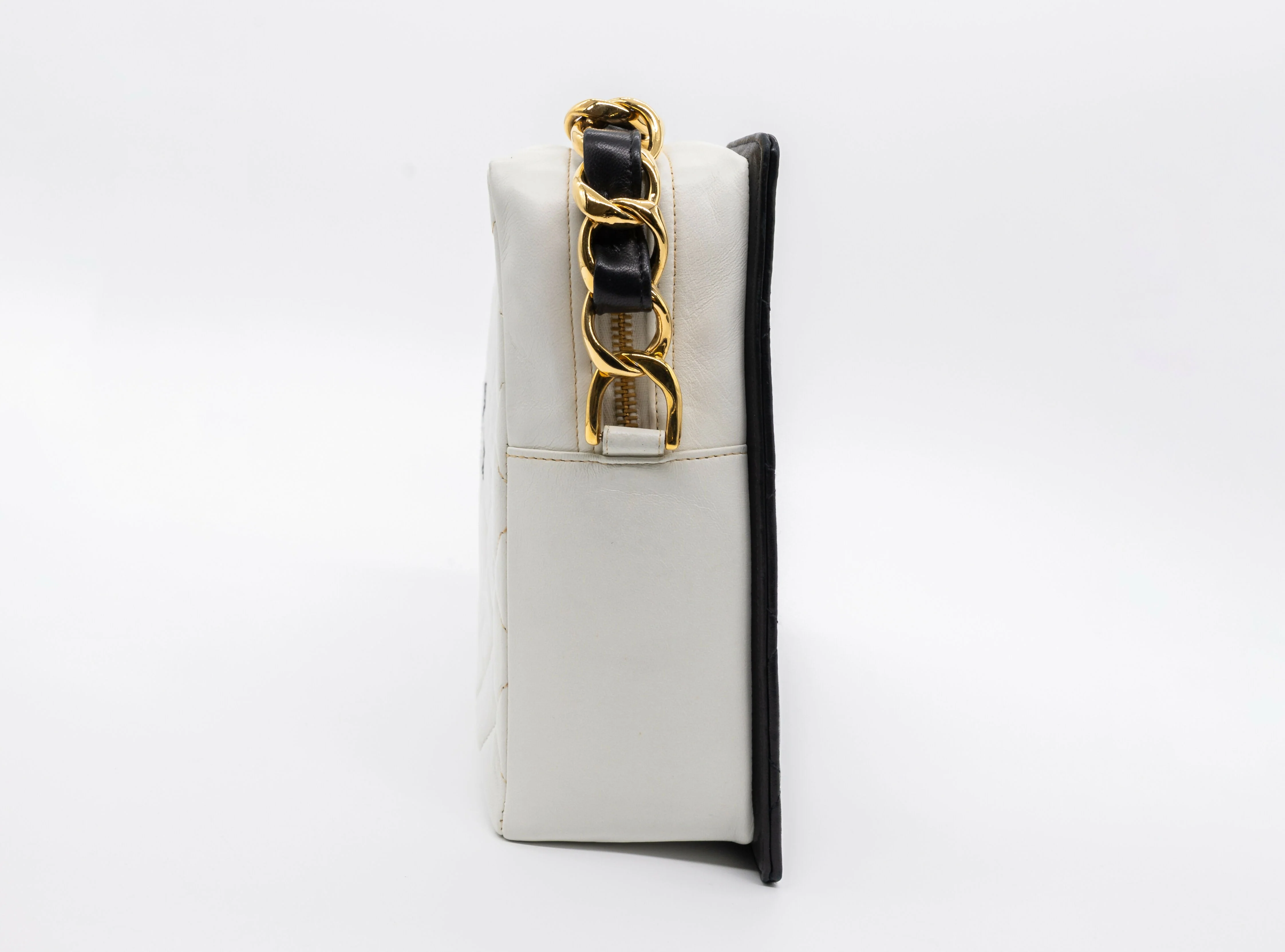 Chanel 1991 Vintage Black & White Shoulder Bag - Image 3