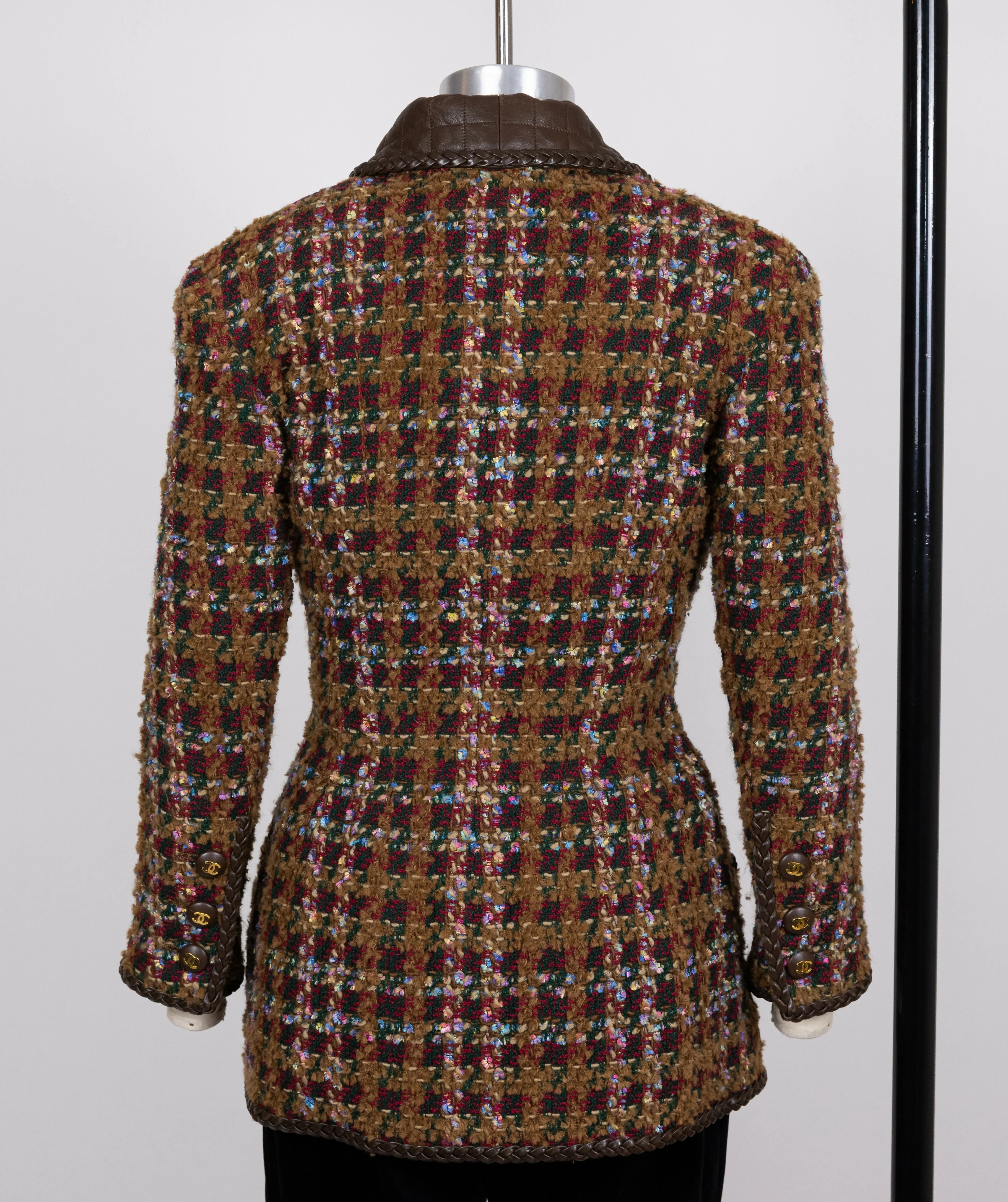 Chanel 1992 Spring/Summer Vintage Brown Tweed and Leather Jacket - Image 3