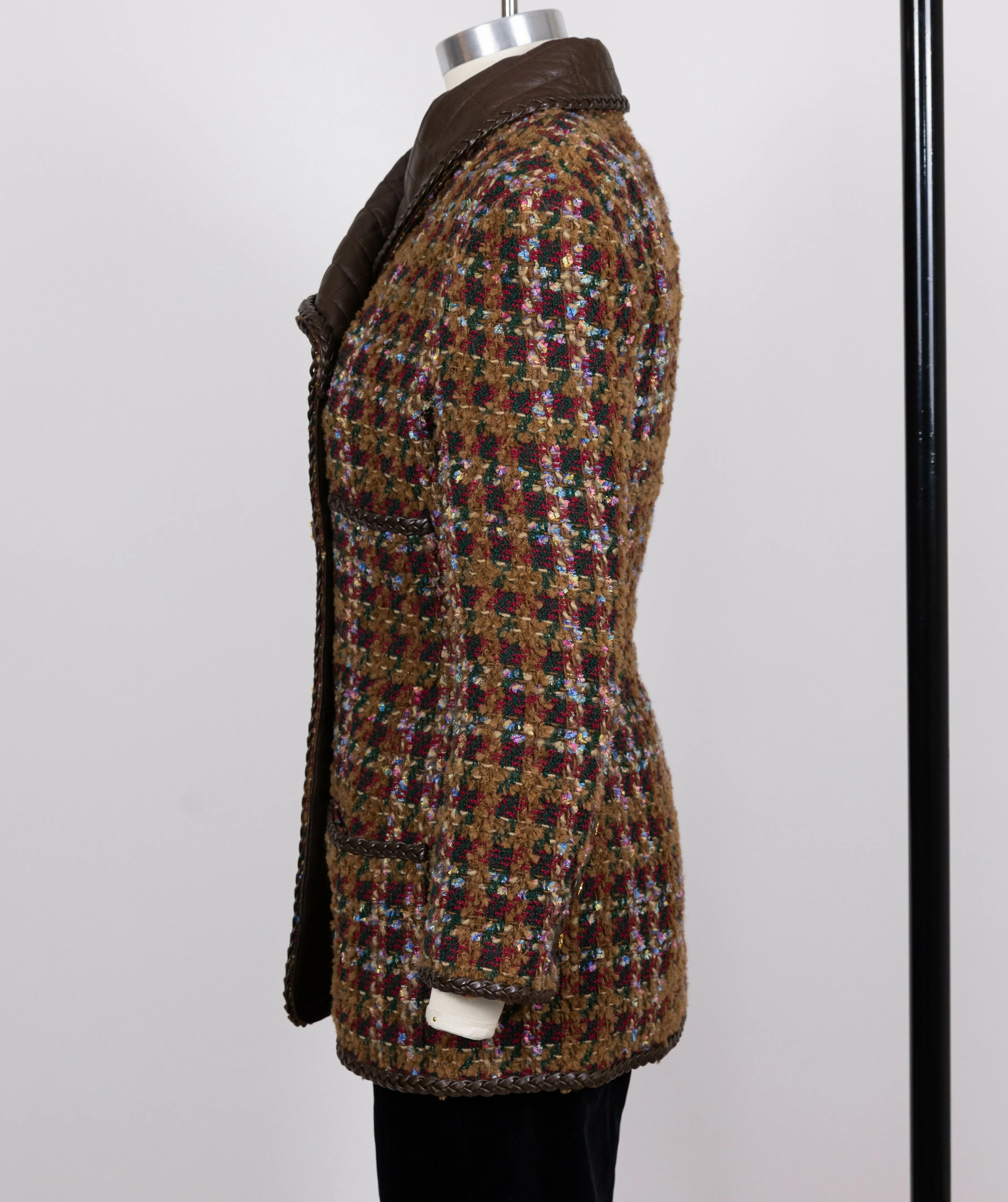 Chanel 1992 Spring/Summer Vintage Brown Tweed and Leather Jacket - Image 4