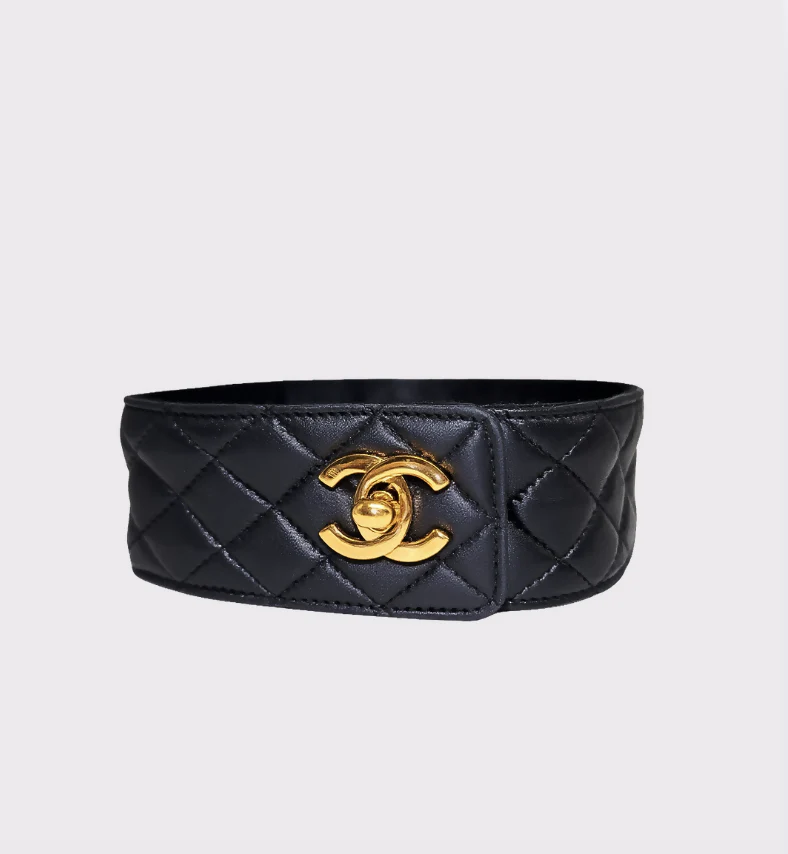 Chanel 1992 Vintage Black Leather Turnlock Choker - Image 2