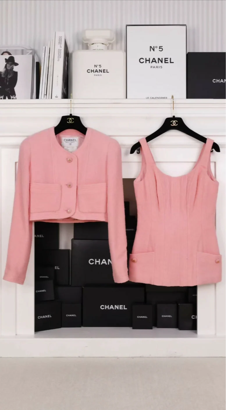 Chanel 1993 pink cropped jacket & top - Image 2