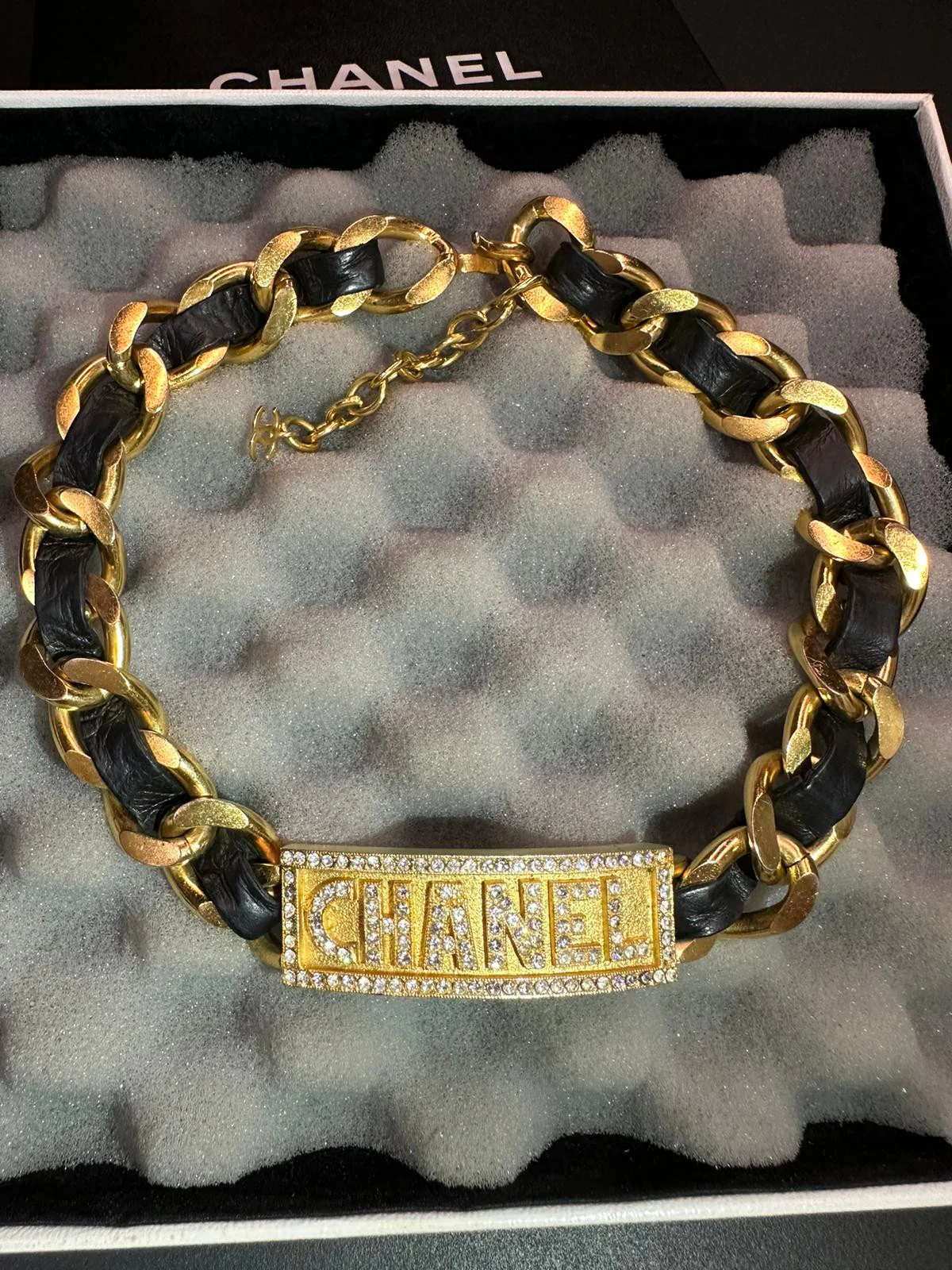 CHANEL 1995 rhinestone-embellished choker necklace - Image 3