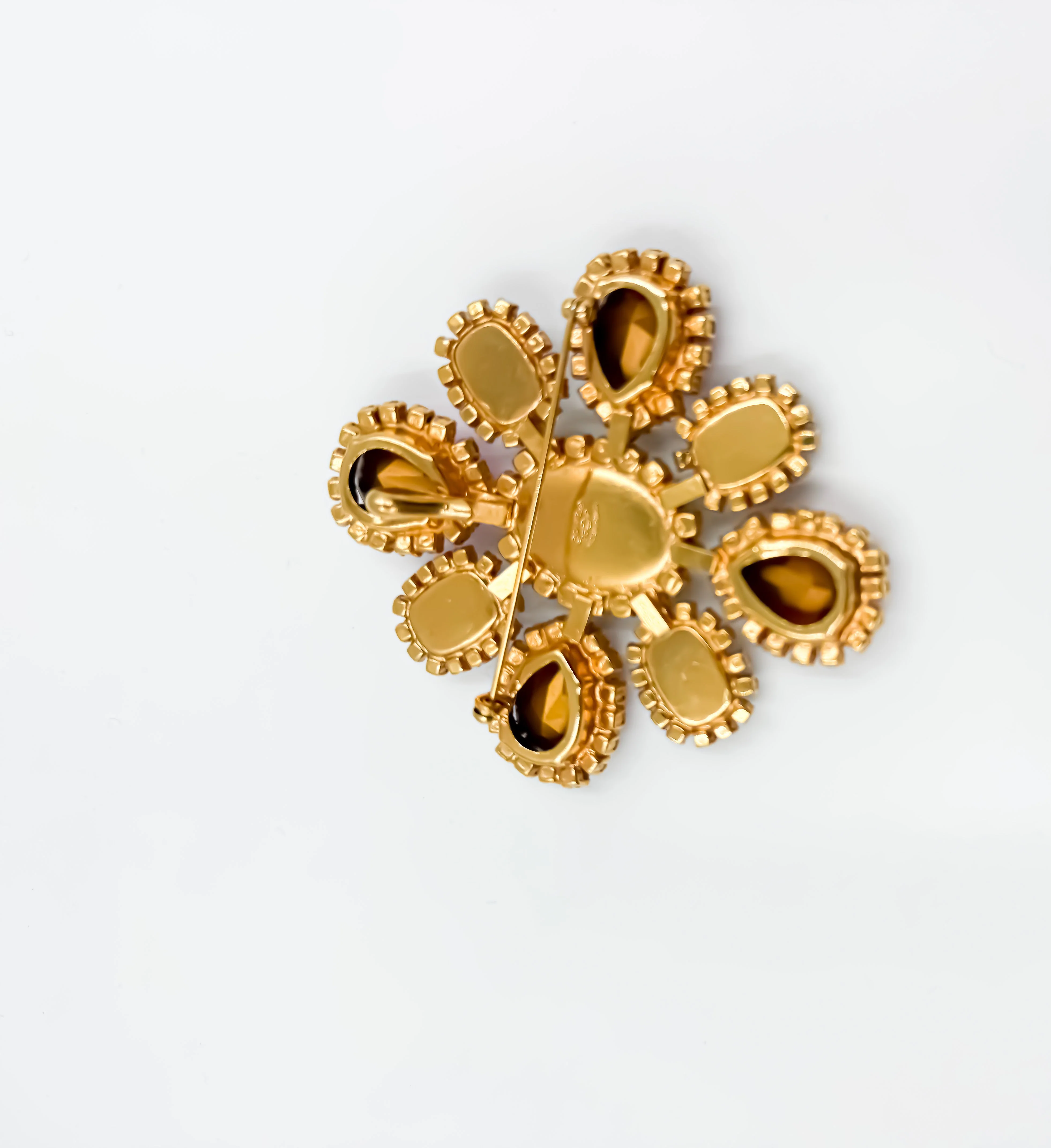 Chanel 1995 Spring/Summer Barbie Collection Oversized Gripoix Floral Brooch - Image 3