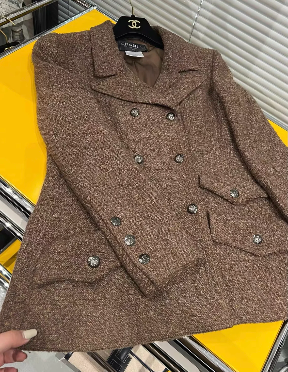 Chanel 1997 Brown Tweed Jacket size 36 - Image 6