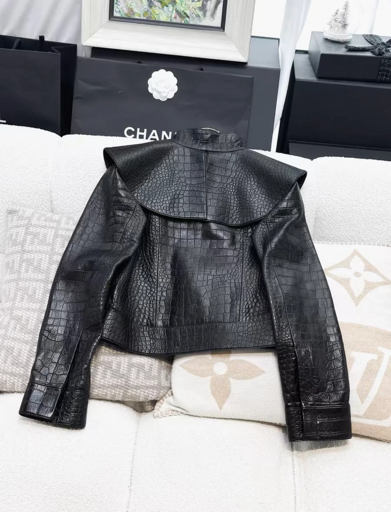 Chanel 19A Black Crocodile Leather Jacket - Image 3
