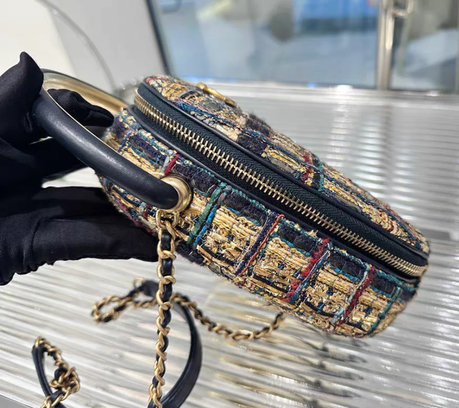 Chanel 19A Egyptian Tweed Runway Collection Crossbody - Image 3