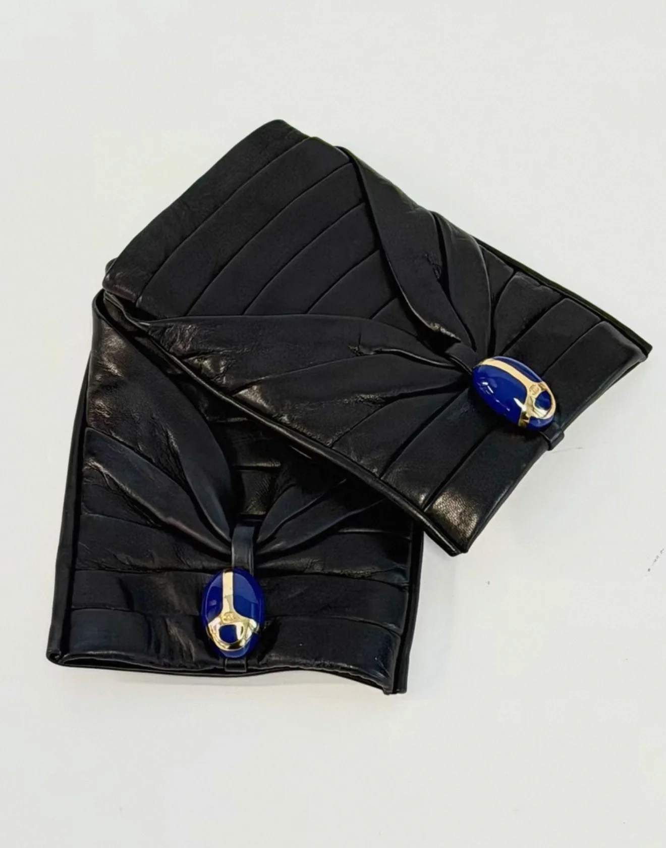 Chanel 19A Gloves