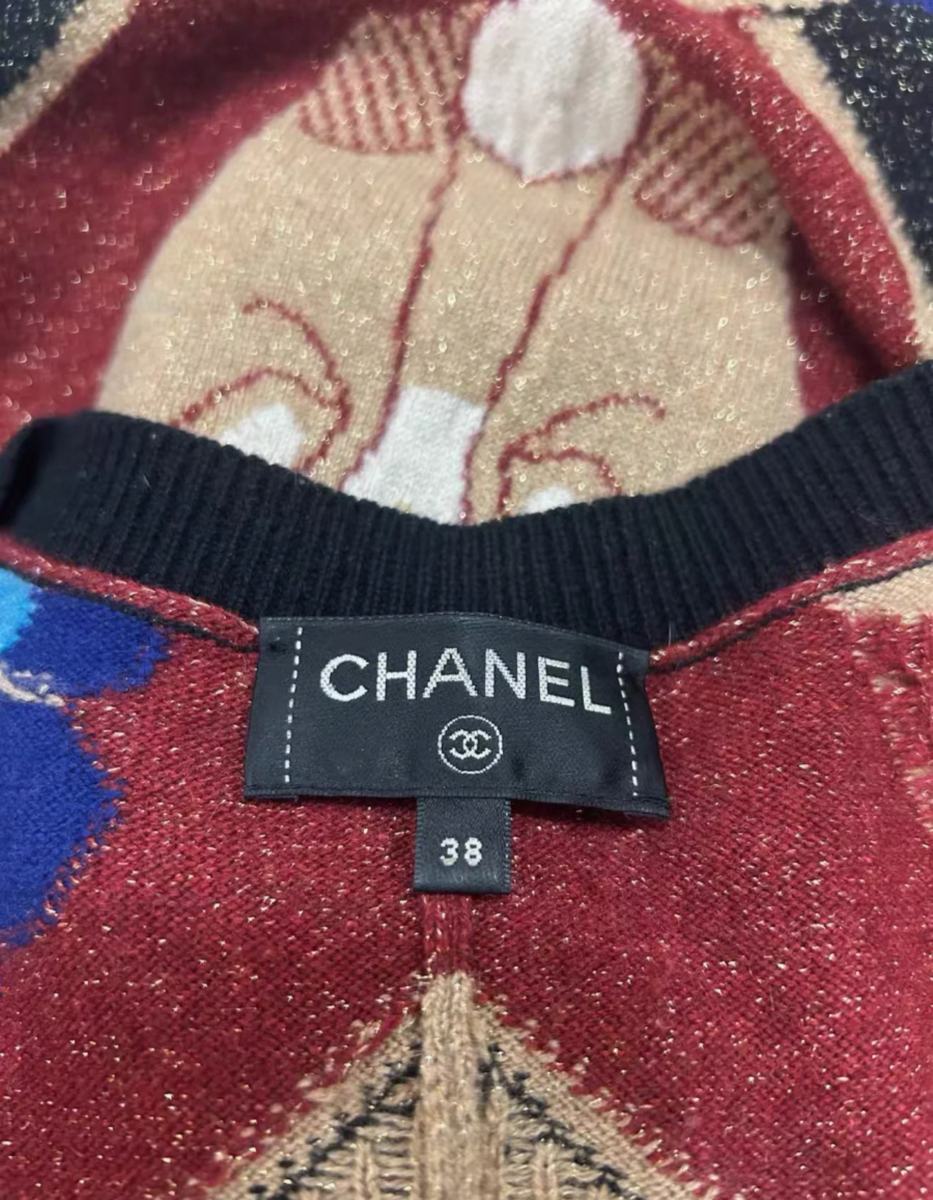 Chanel 19A Red & Blue Cashmere Cardigan - Image 6