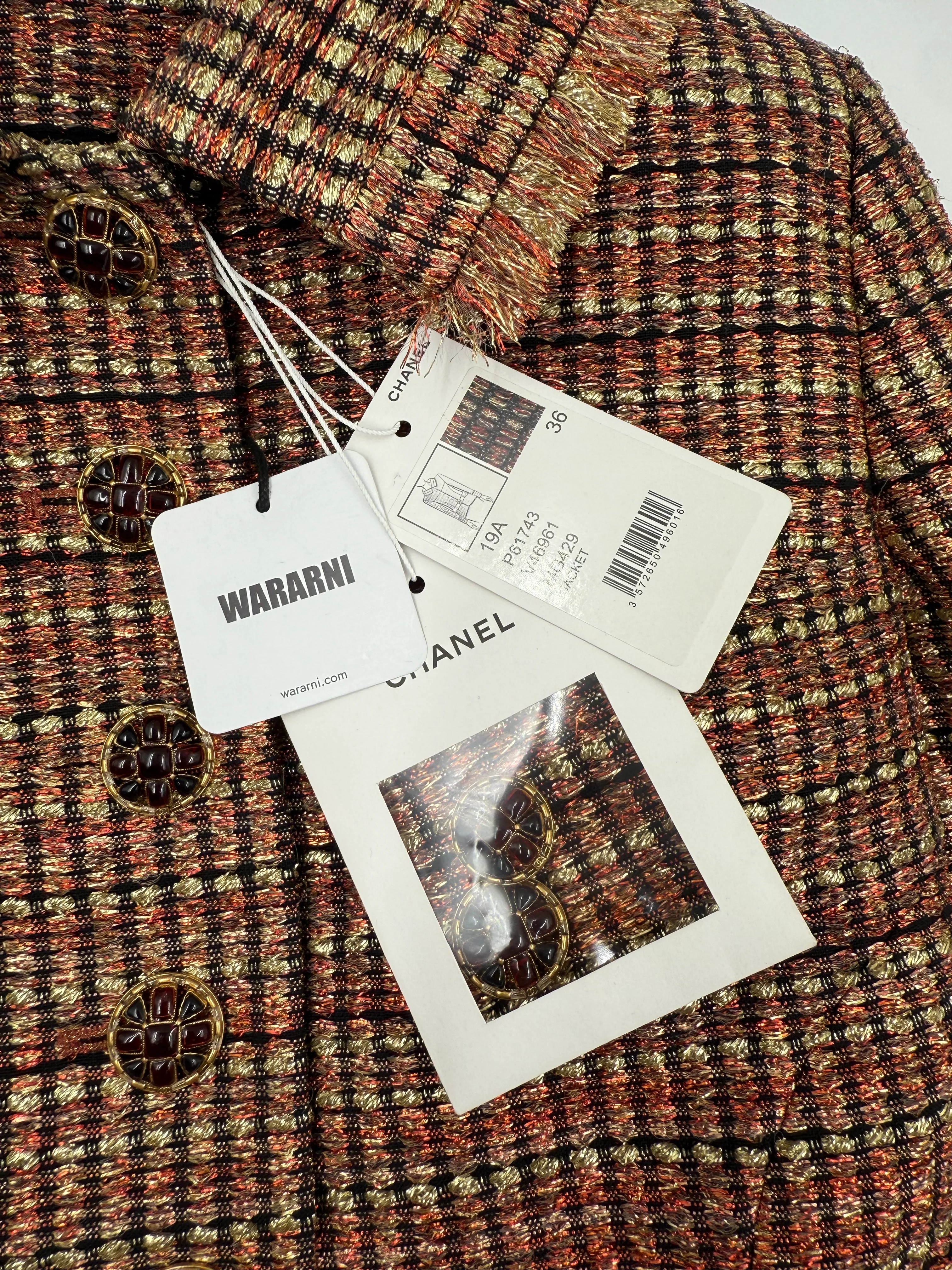 Chanel 19A Gold/Red/Black Tweed Jacket with Golden Beetle Belt - Image 11
