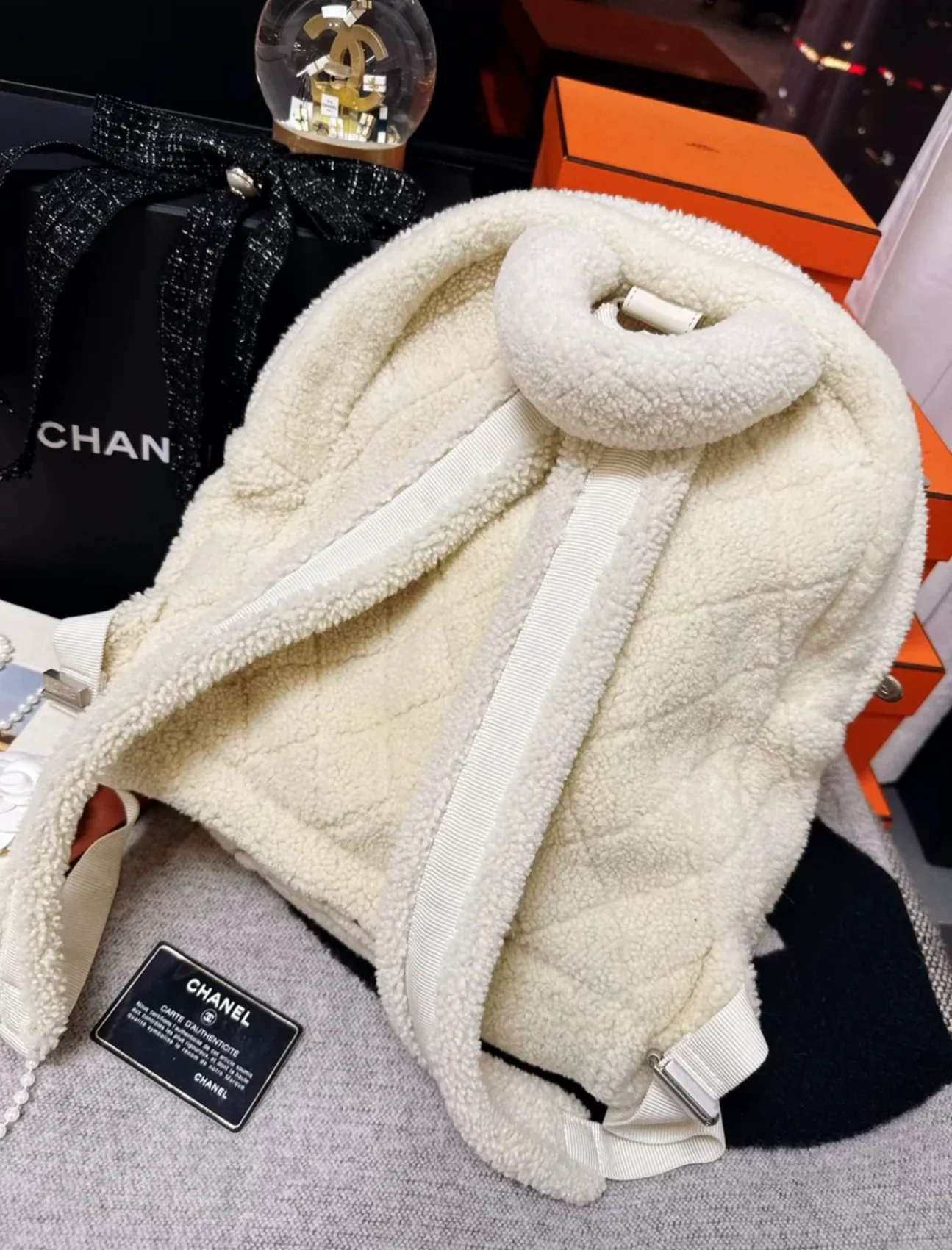 Chanel 19b shearling backpack - Image 2