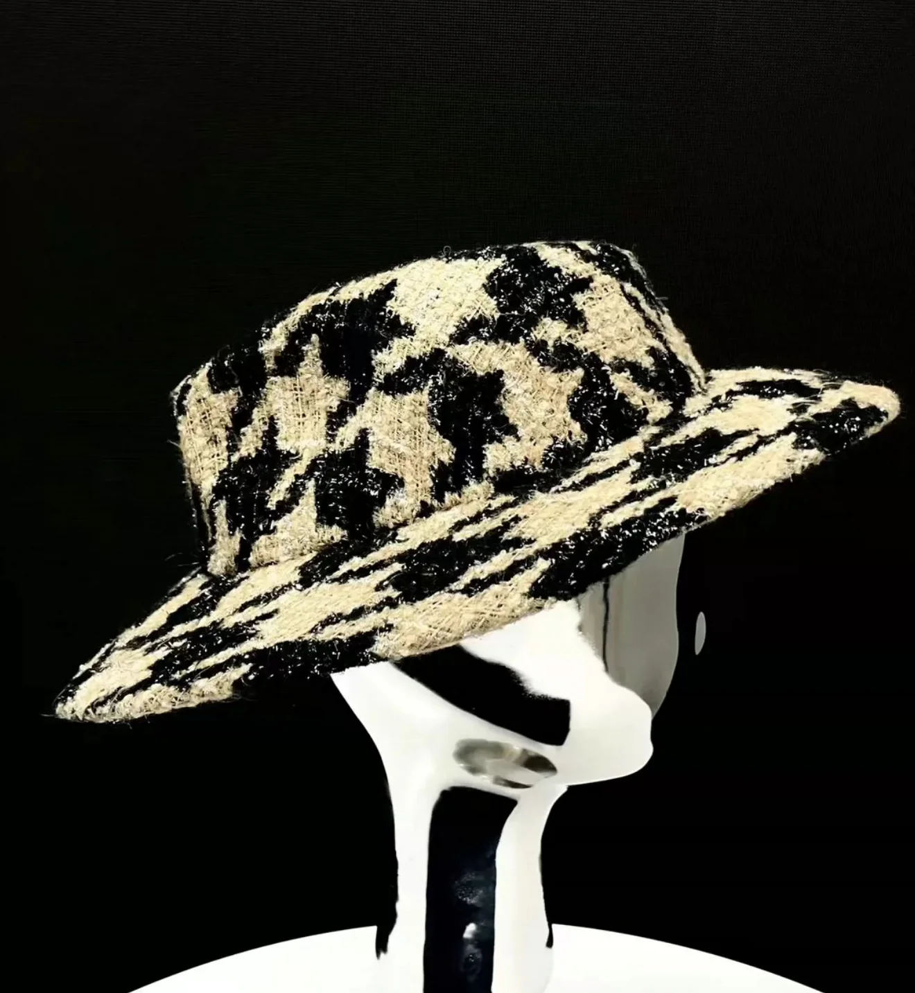 Chanel 19K Beige & Black Tweed Fedora Hat - Image 3