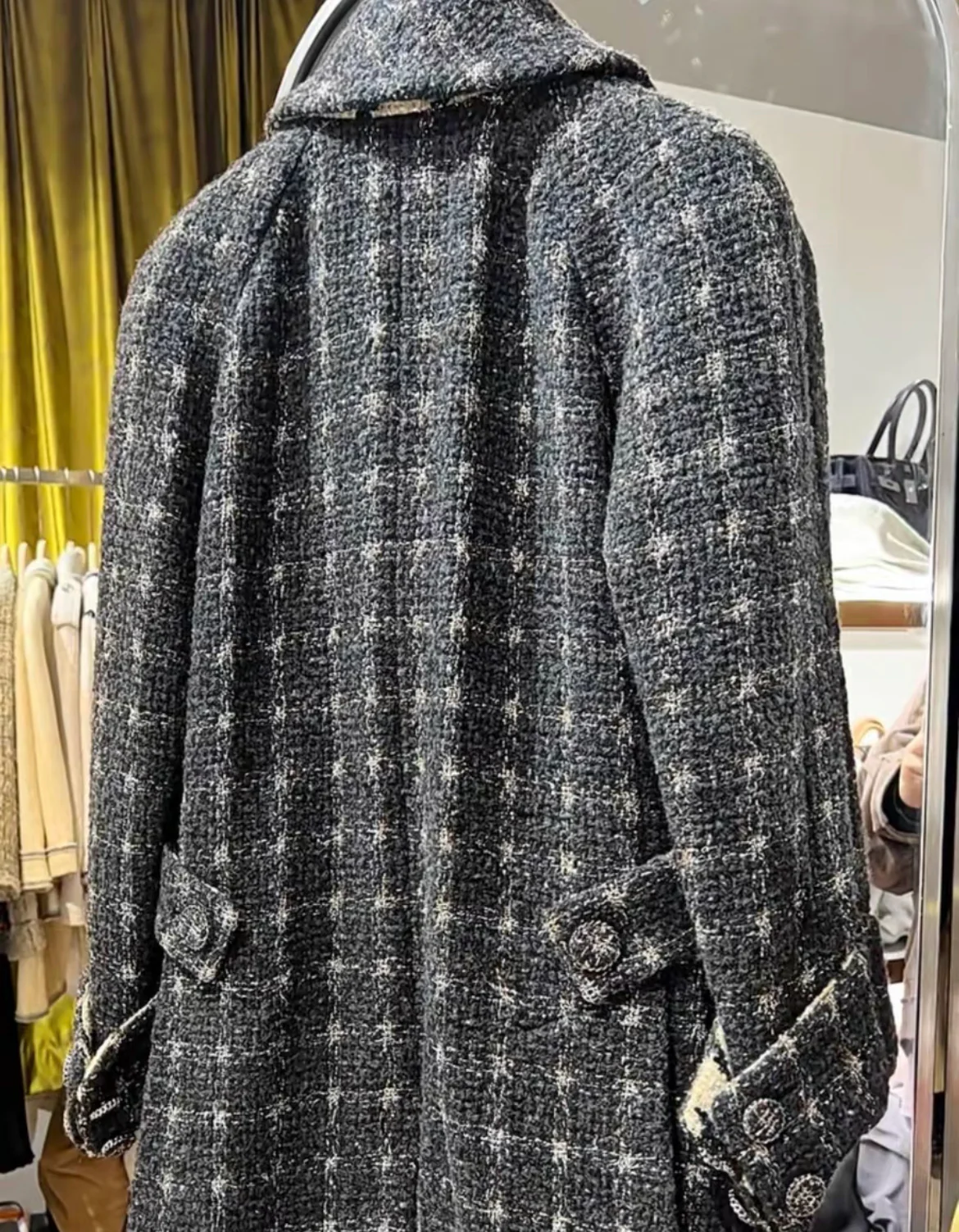 Chanel 19k Grey, Gold, Silver Coat size 34 - Image 6