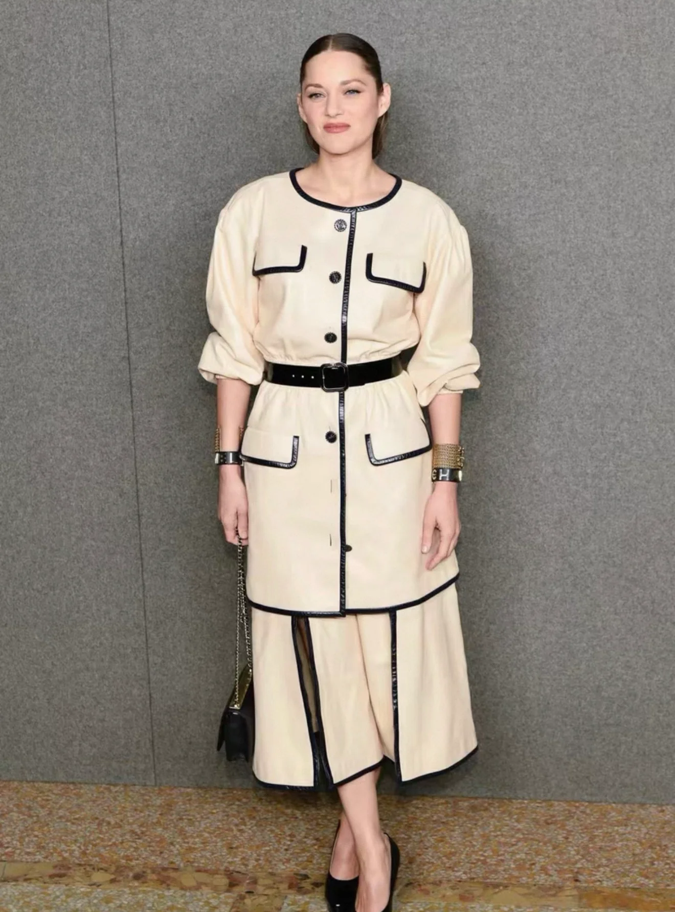 Chanel 19S beige leather jacket - Image 3