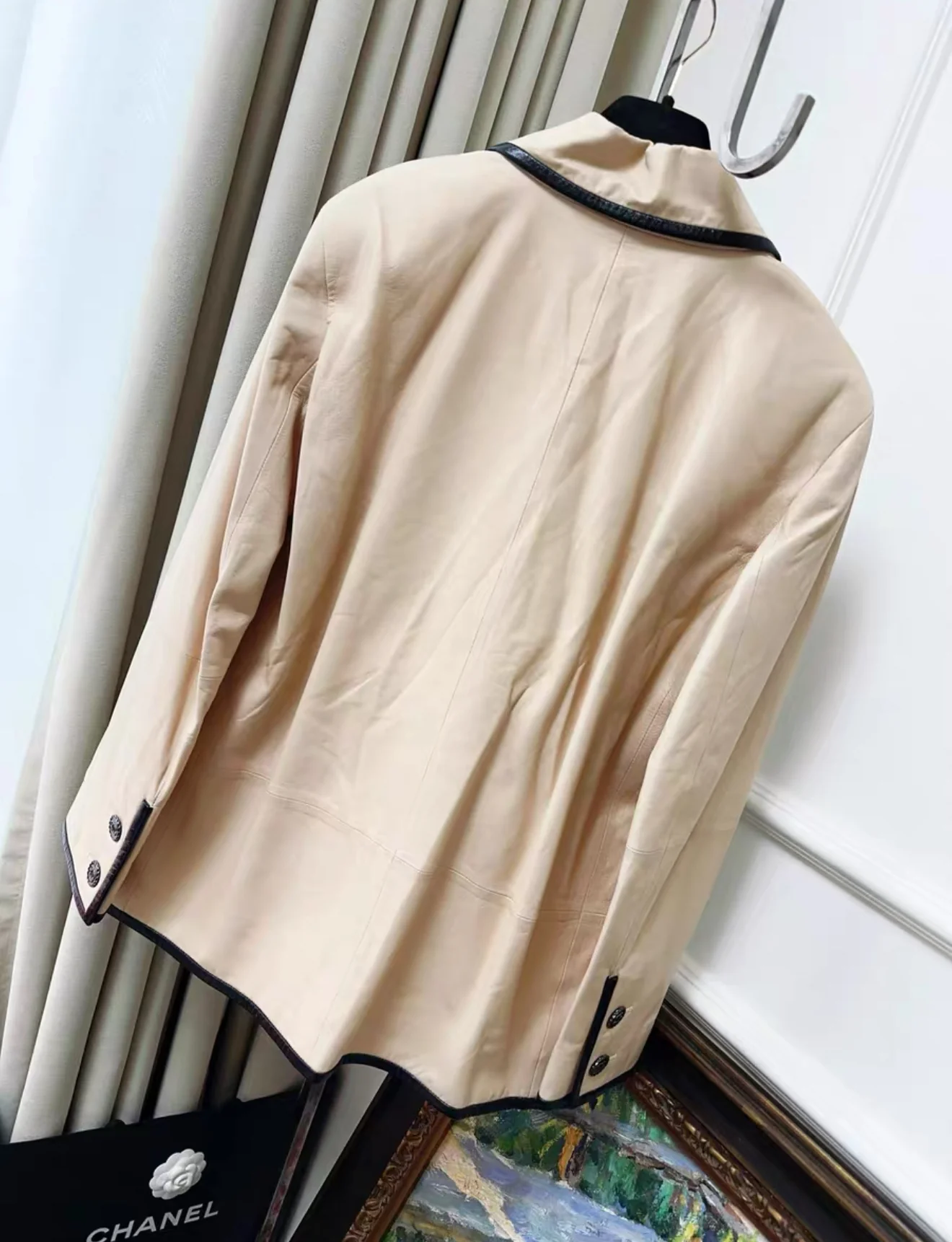 Chanel 19S Beige Leather jacket - Image 2
