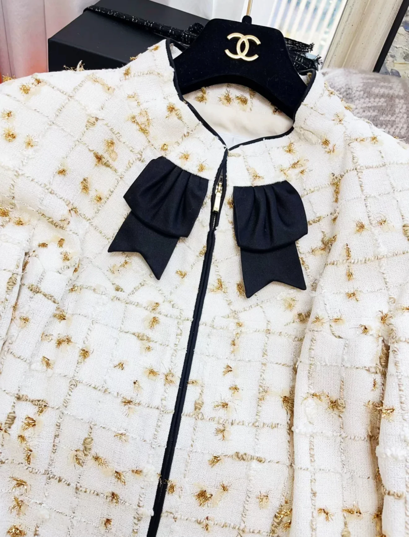 Chanel 19S Ecru & Black Jacket - Image 2