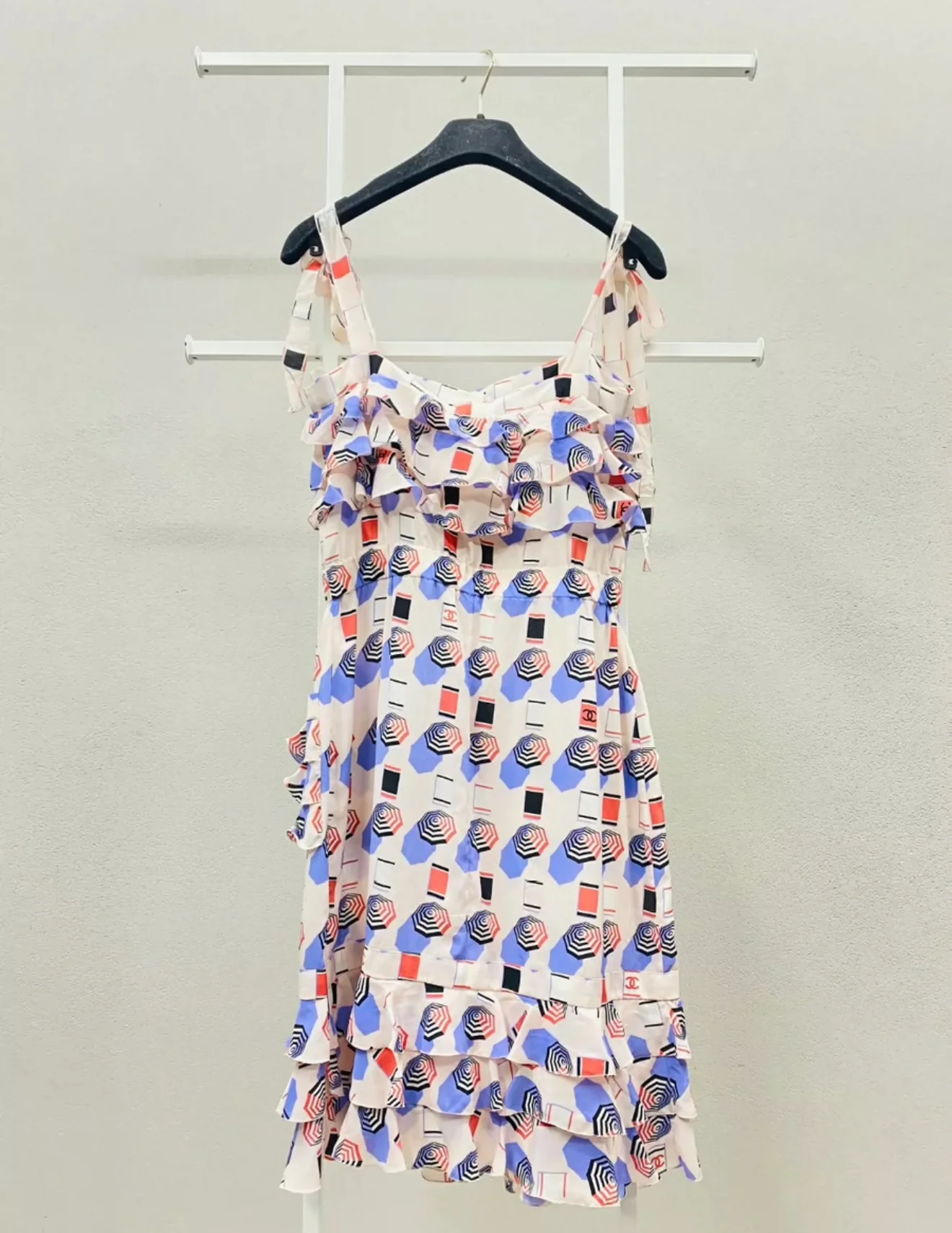 Chanel 19S Nude, Purple, Red & Black Printed Crepe de Chine Dress - Image 6