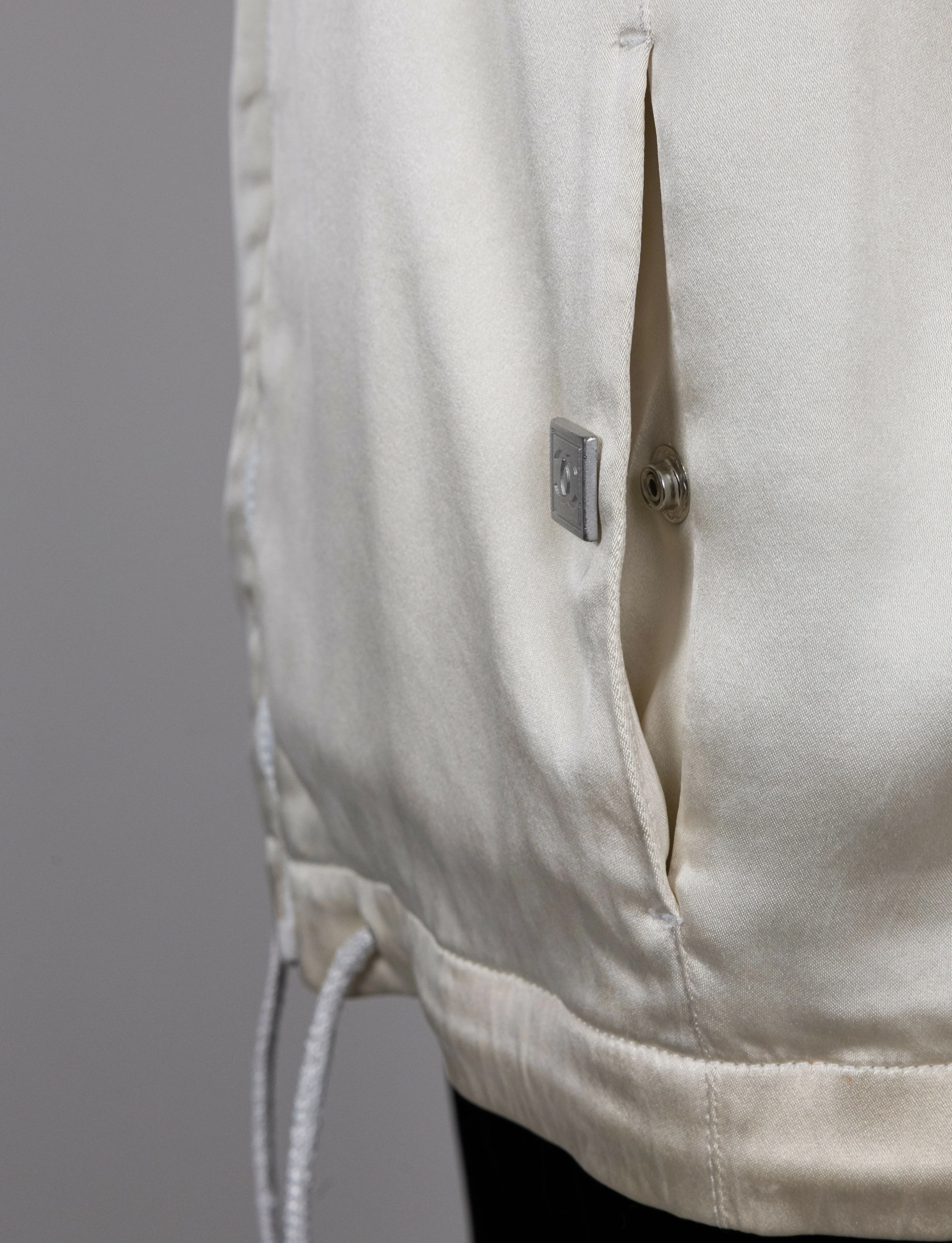 Chanel 2002 Spring/Summer Vintage Cream CC Logo Star Bomber Jacket - Image 8