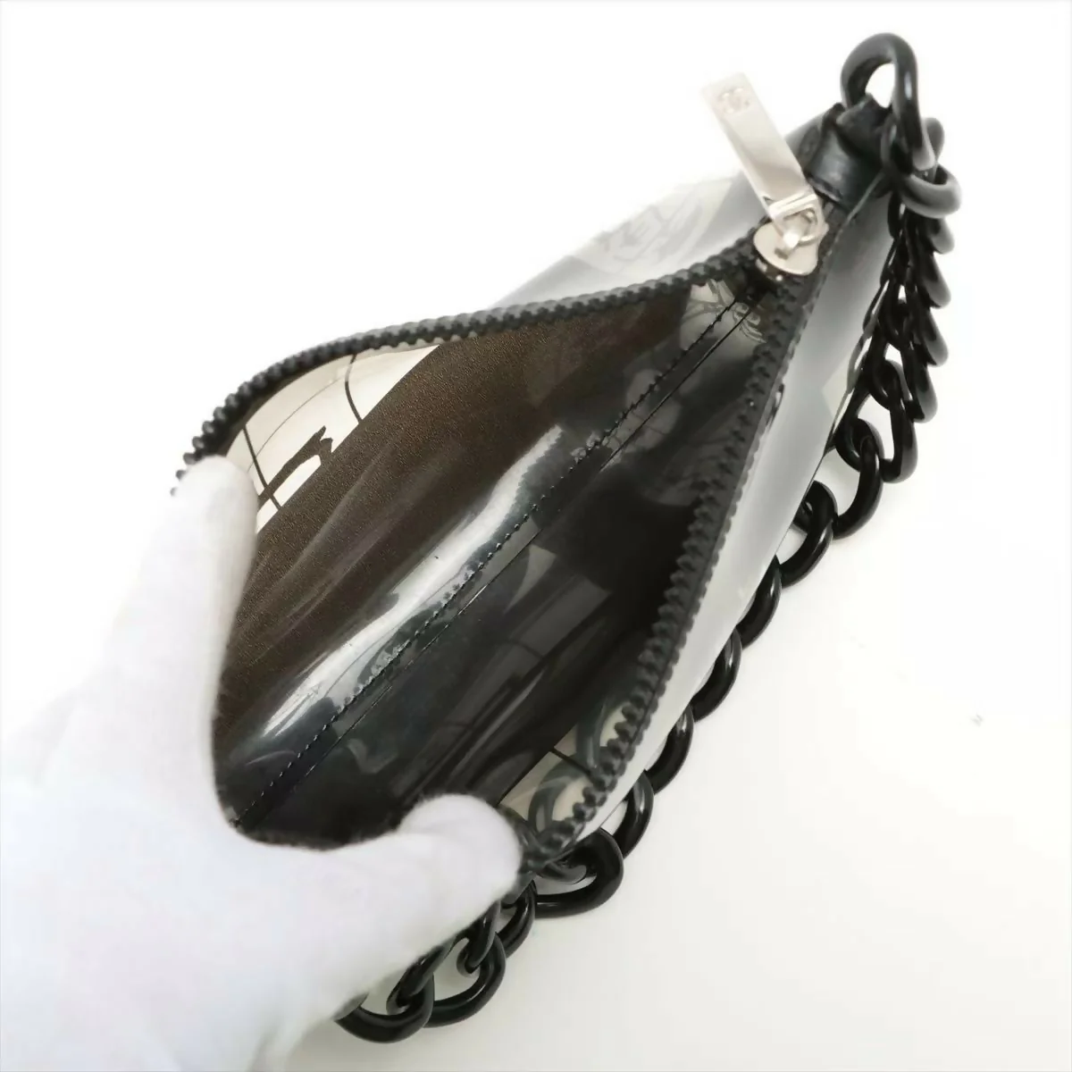Chanel 2003 Acrylic Black and White Semi-sheer Construction Gourmette-chain Shoulder Bag - Image 5