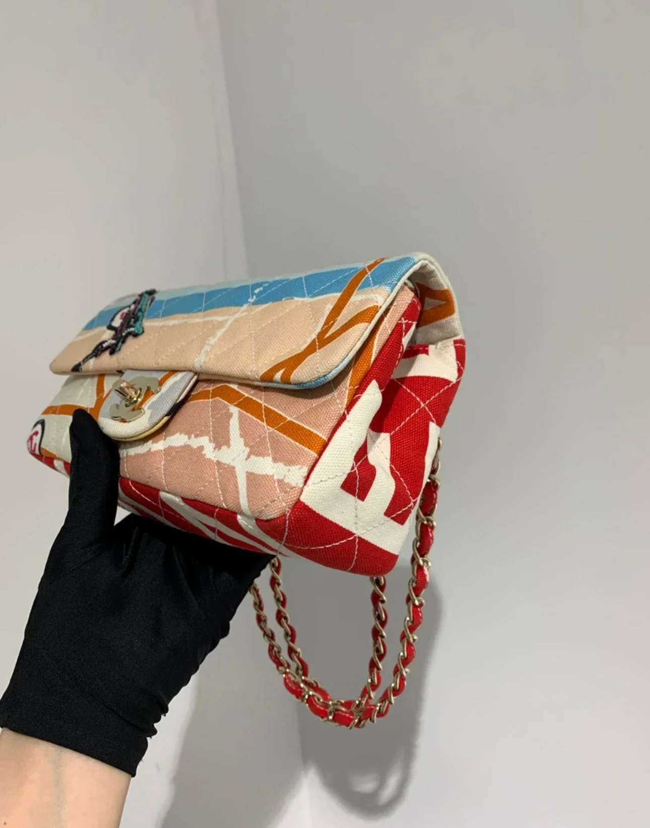CHANEL 2005-2006 Paris Map shoulder bag - Image 4