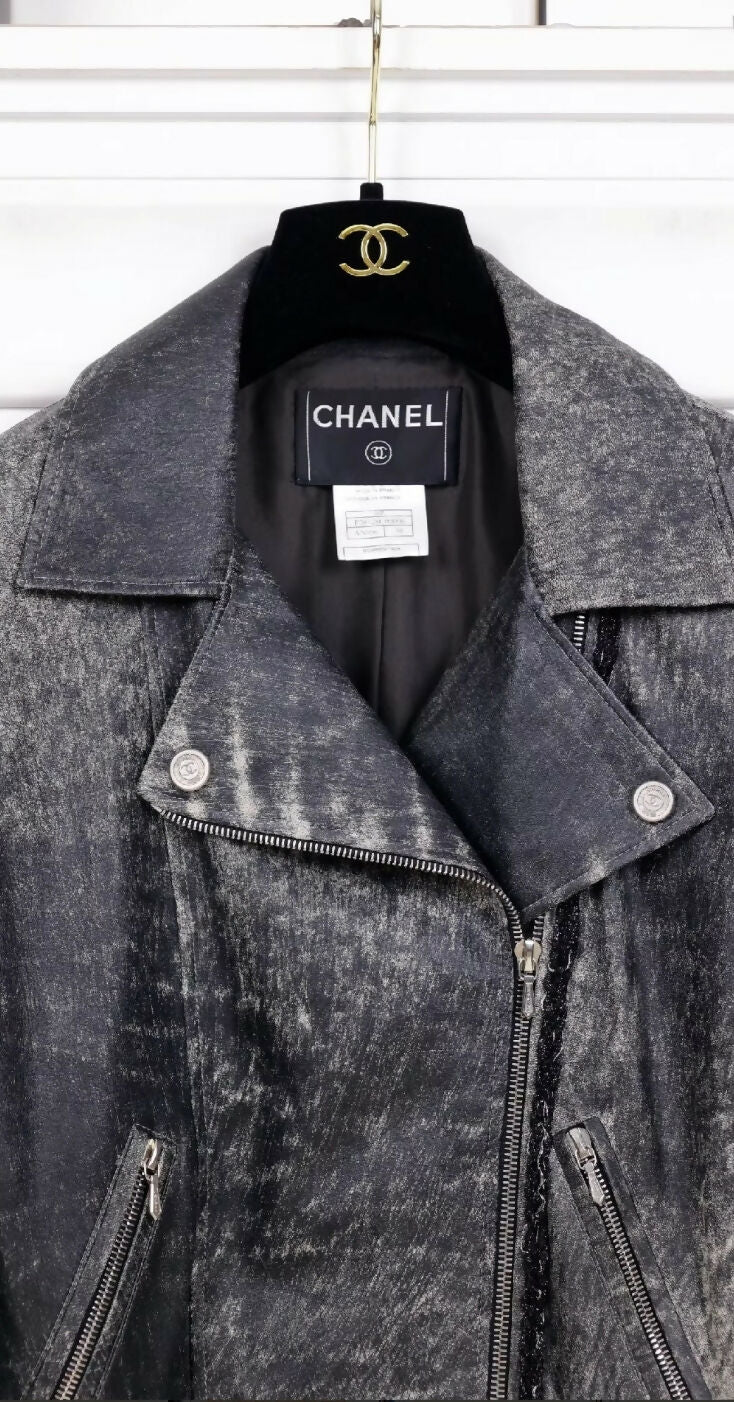Chanel 2006 black distressed leather jacket - Image 3