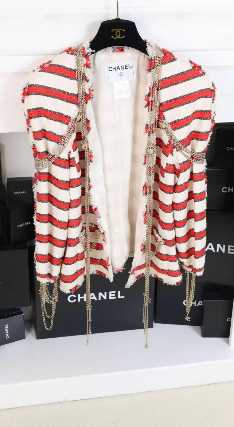 Chanel 2008 red and white striped chain jacket - Image 3