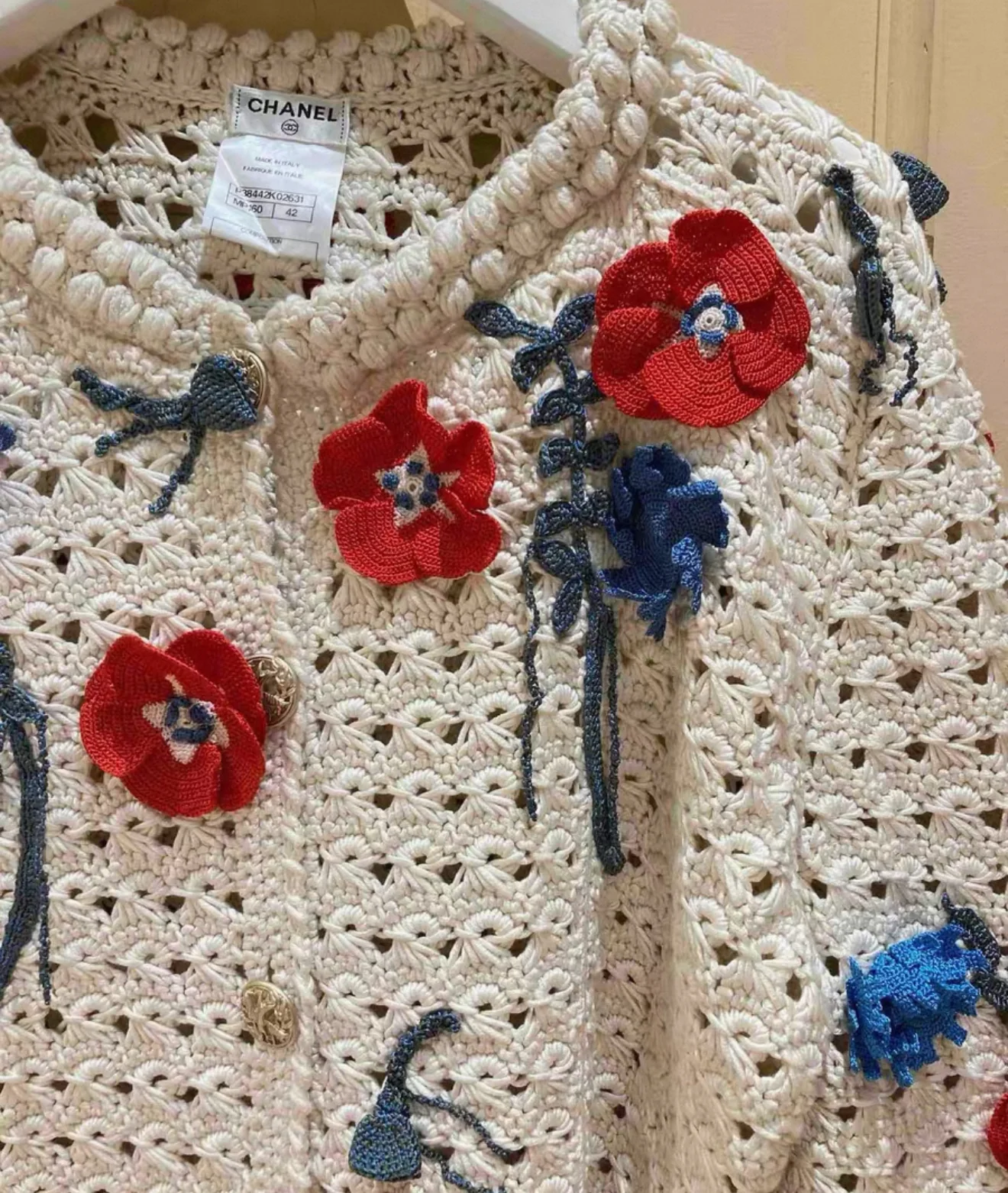 Chanel 2010 Colourful Floral Embroidered Cardigan - Image 5