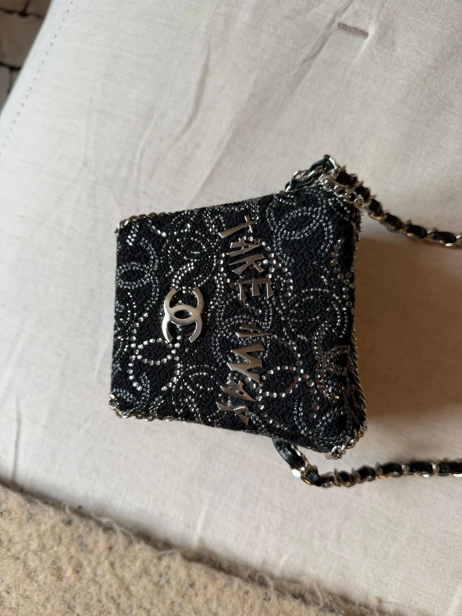 Ultra Rare - Chanel 2010 Paris-Shanghai Take Away Box Bag - Image 4