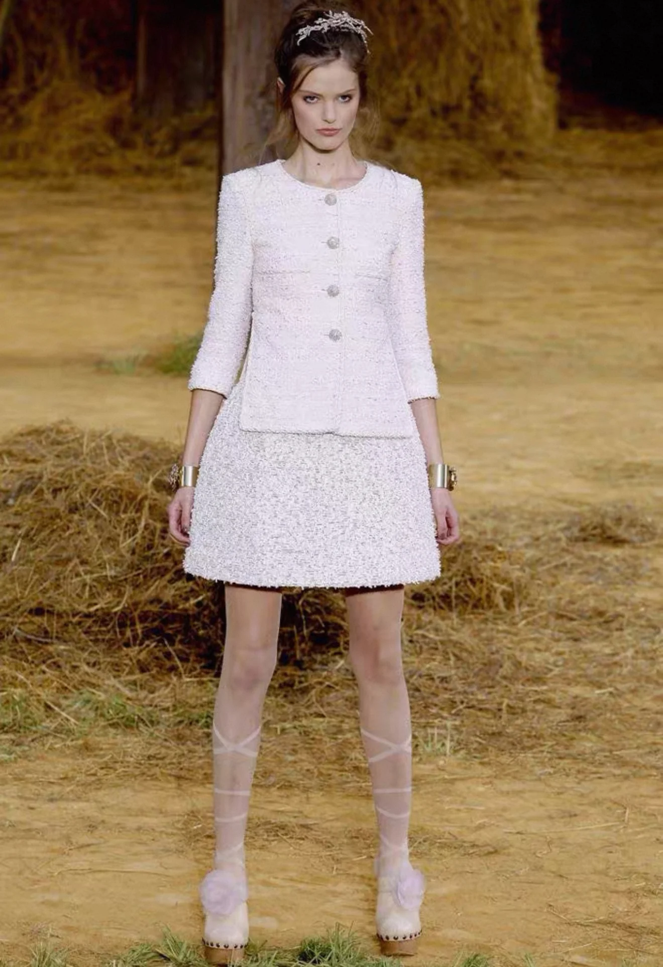 Chanel 2010 Spring Runway Gold-Plated Carved Hairpin - Image 3