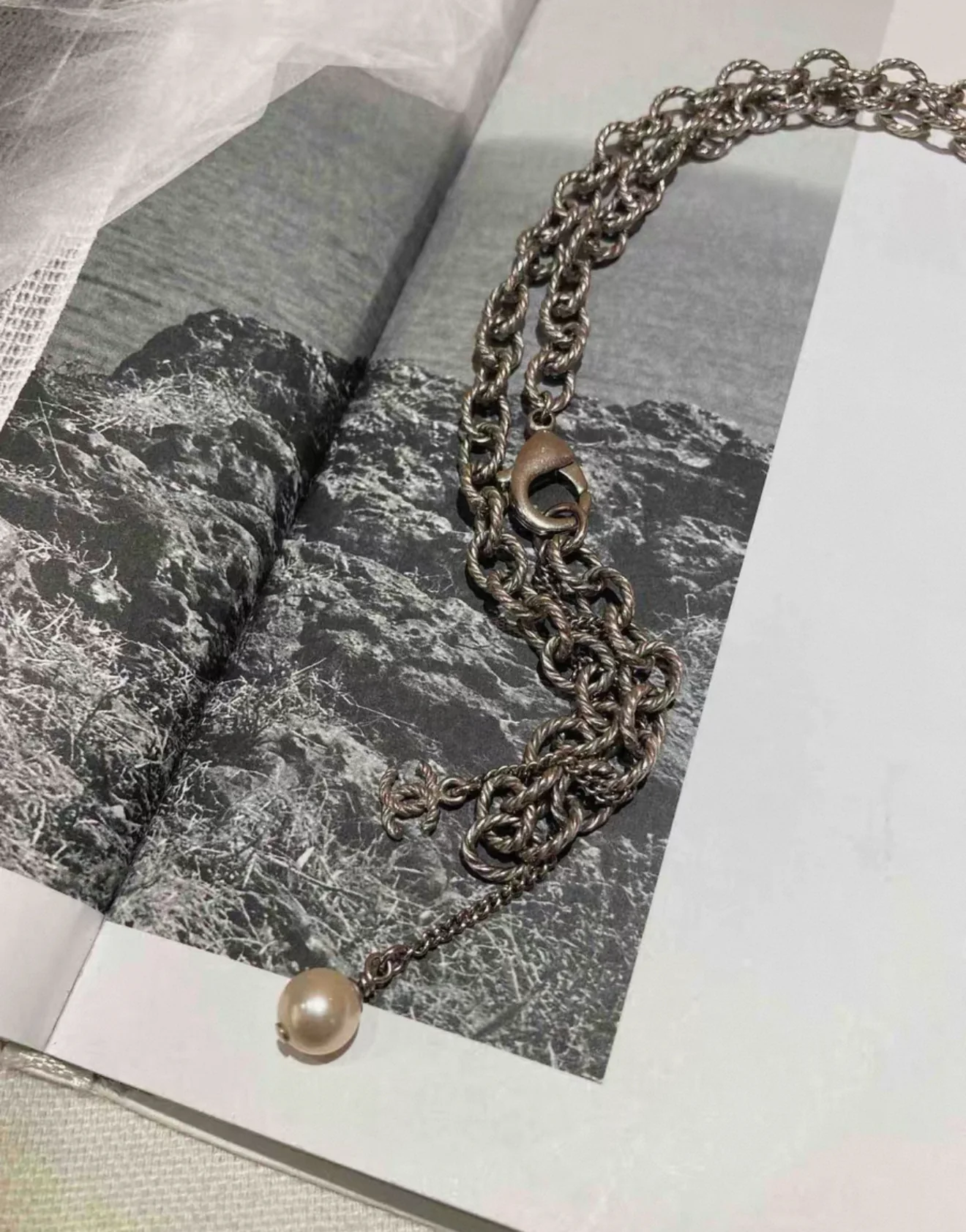 Chanel 2013 Blue/Silver Cross pendant necklace - Image 5