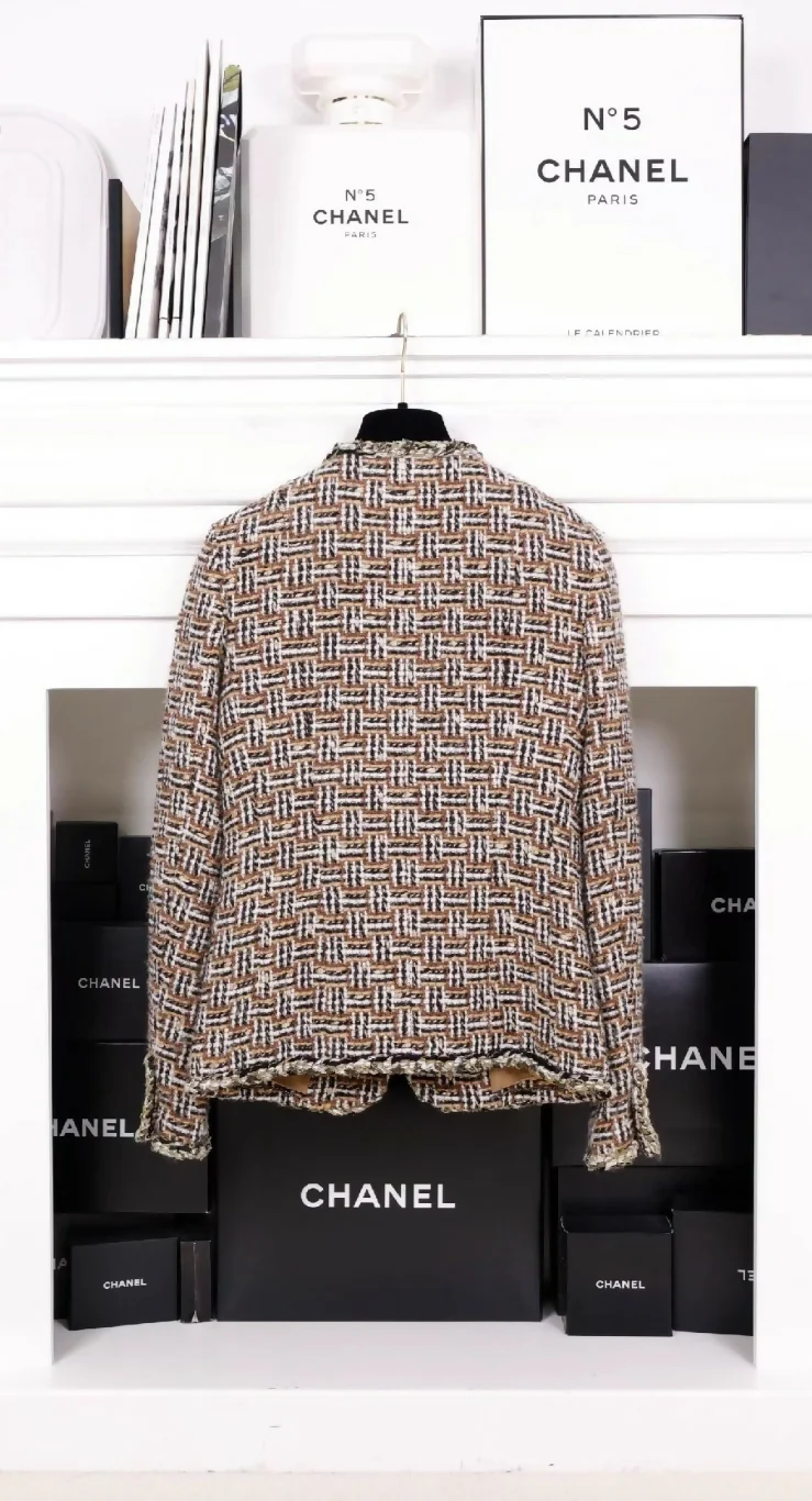 Chanel 2014 Dallas Tweed Star-Button Jacket - Image 2