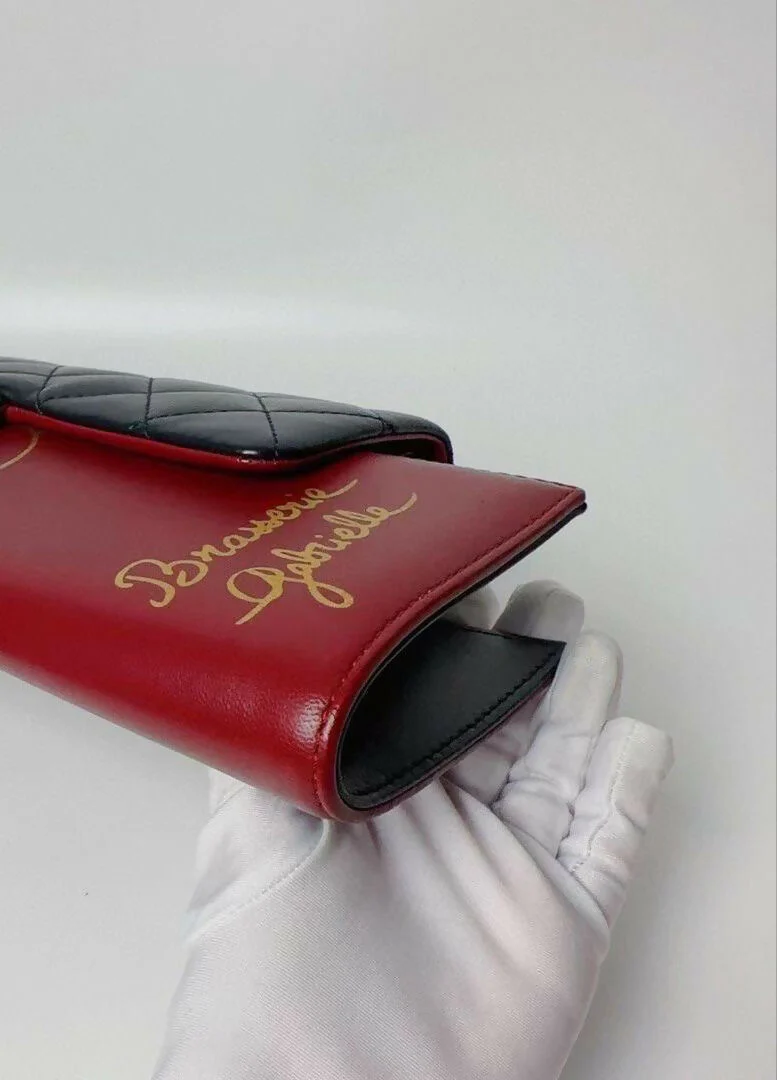 Chanel 2014 Vintage Brasserie Gabrielle Menu Clutch - Image 6