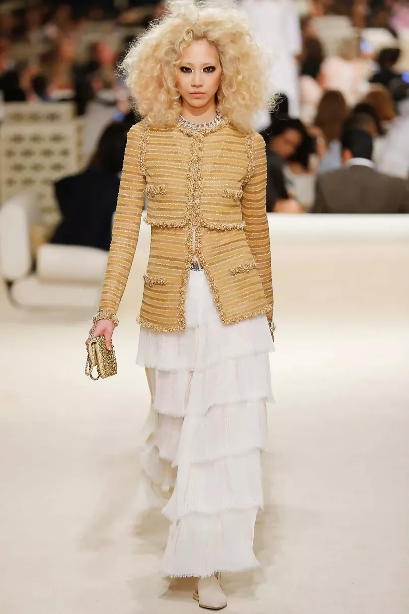 Chanel 2015 Paris–Dubai Gold Metallic Pearly Wallet on Chain - Image 2