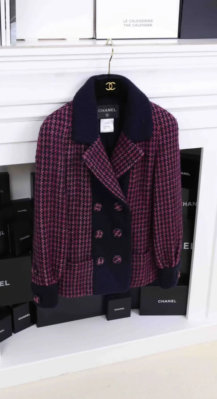 Chanel 2016 Black Purple Houndstooth Jacket - Image 2