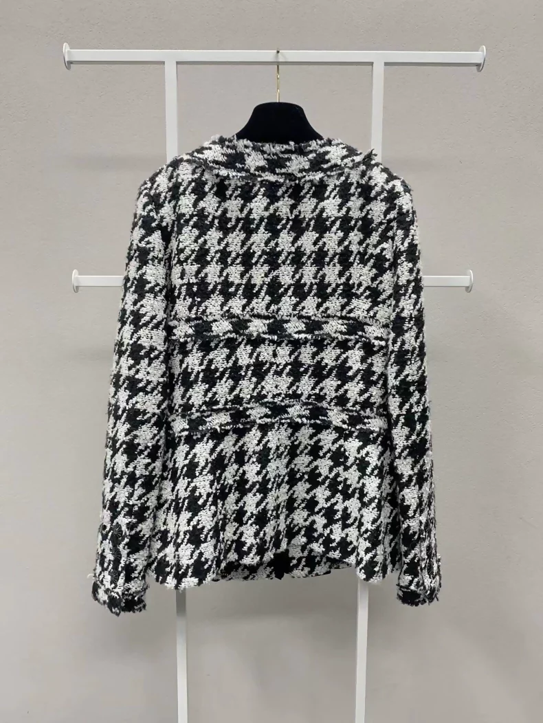 Chanel 2016 black tweed jacket with houndstooth pattern and pleated black textured silk panels - Image 2