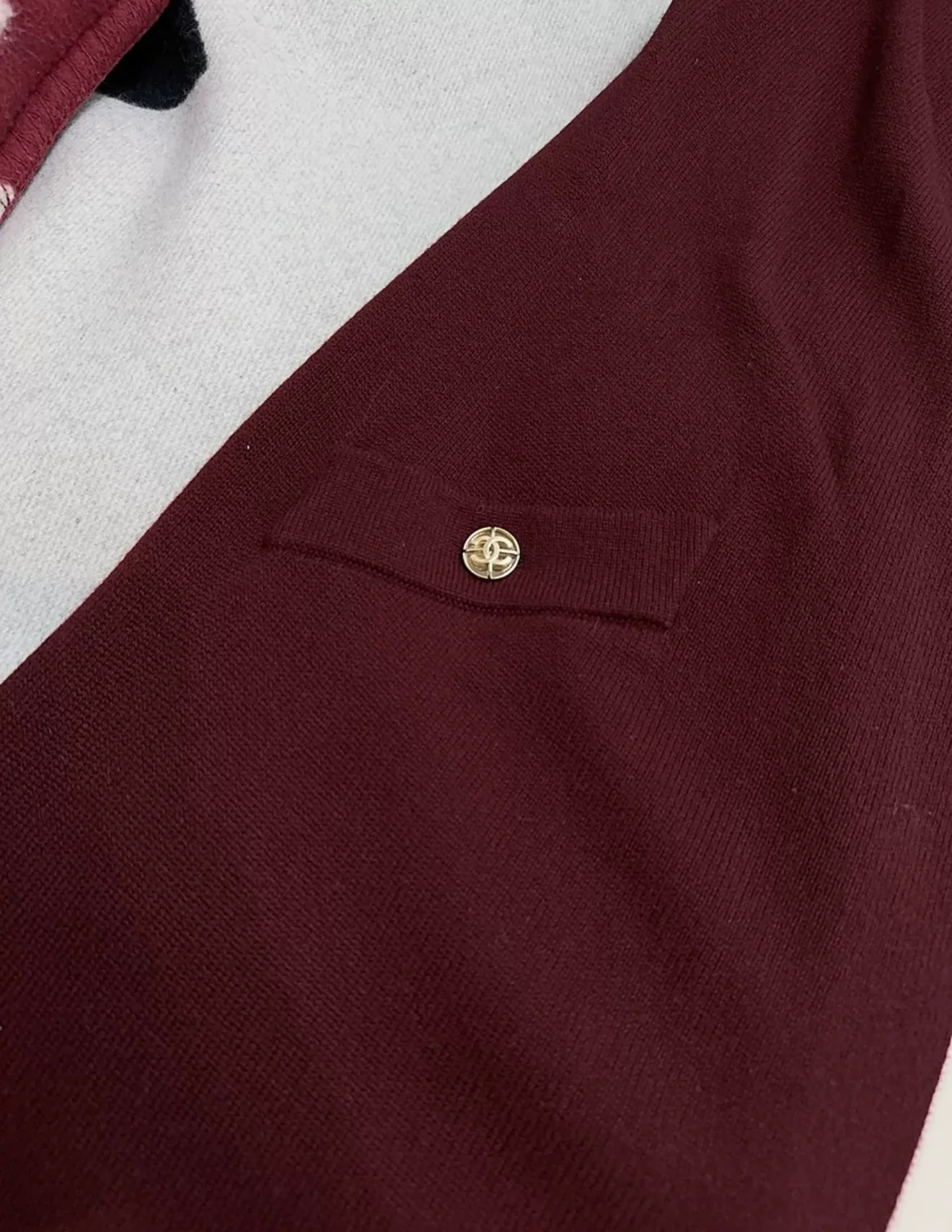 Chanel 2016 Burgundy & Ecru Cashmere Coat - Image 6