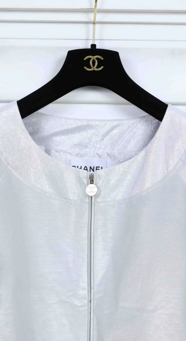 Chanel 2017 Silver Jacket - Image 3