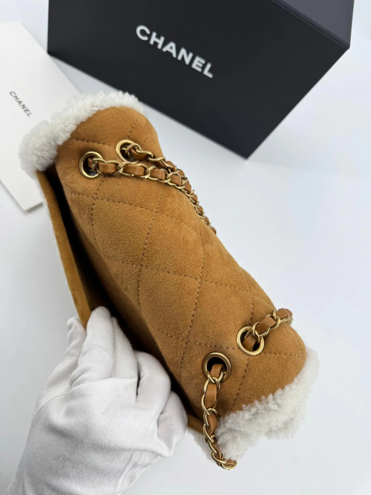 Chanel 2018 Shearling Coco Neige Flap Bag - Image 13